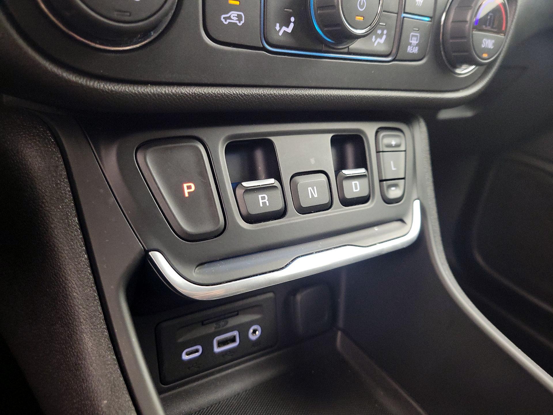 Thumbnail: 2021 GMC Terrain - 18
