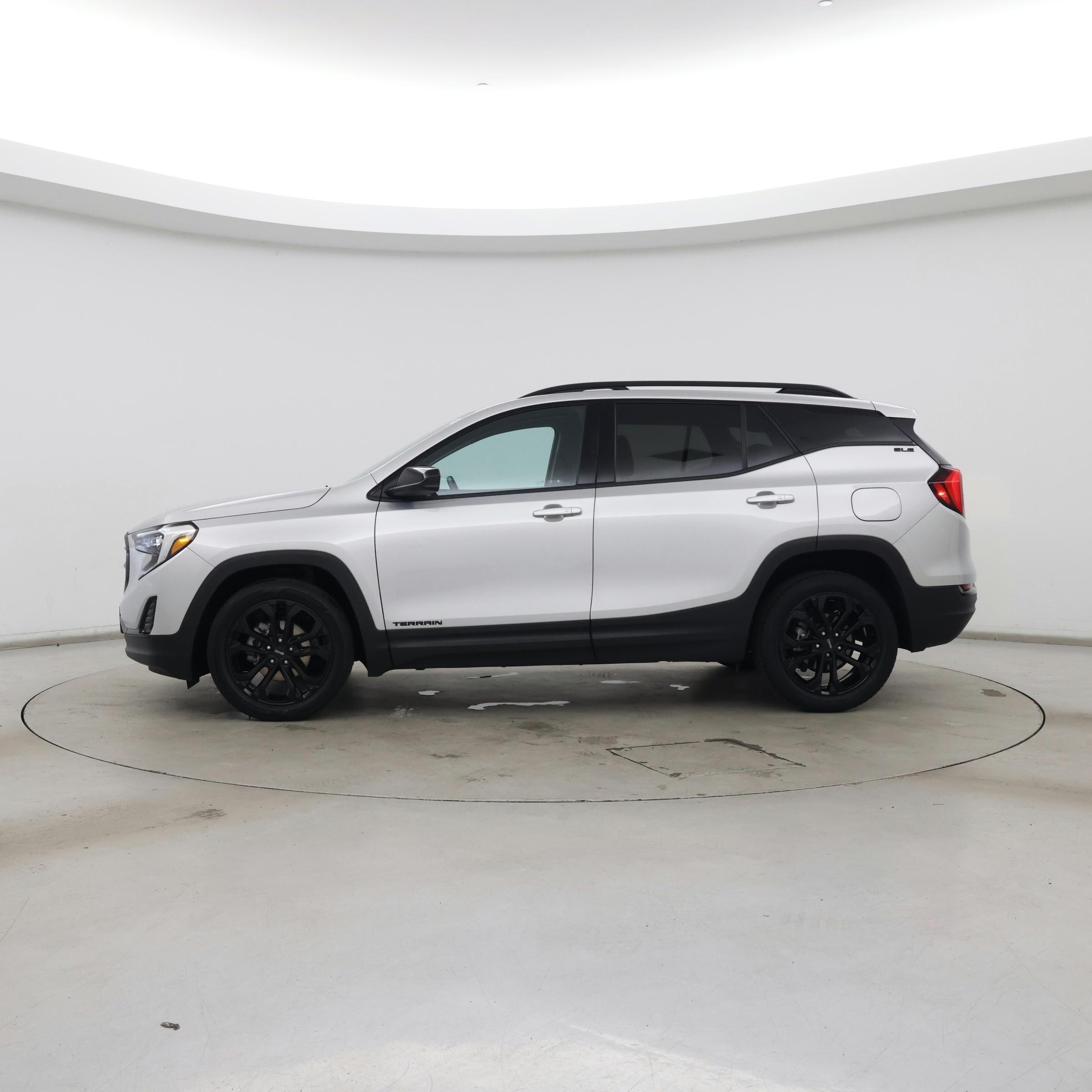 Thumbnail: 2021 GMC Terrain - 3
