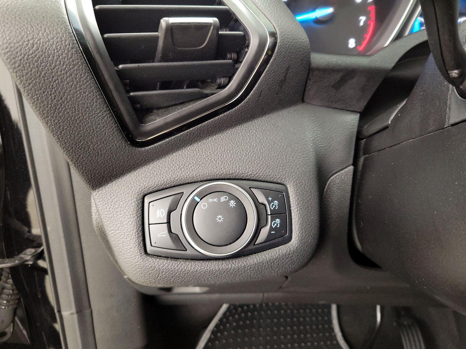 Thumbnail: 2019 Ford Escape - 13