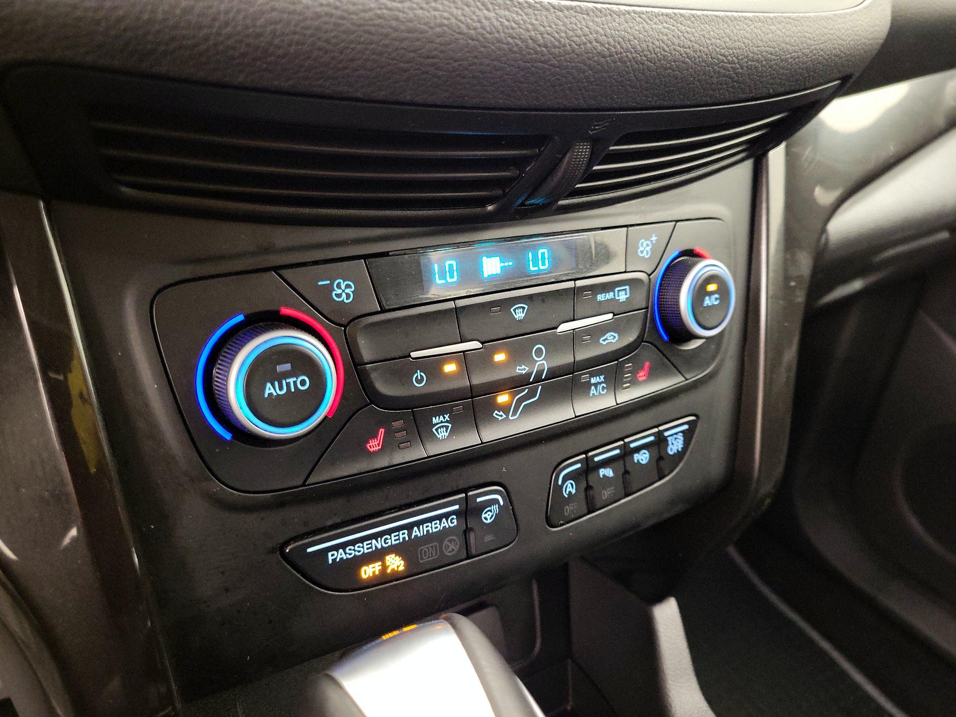 Thumbnail: 2019 Ford Escape - 17