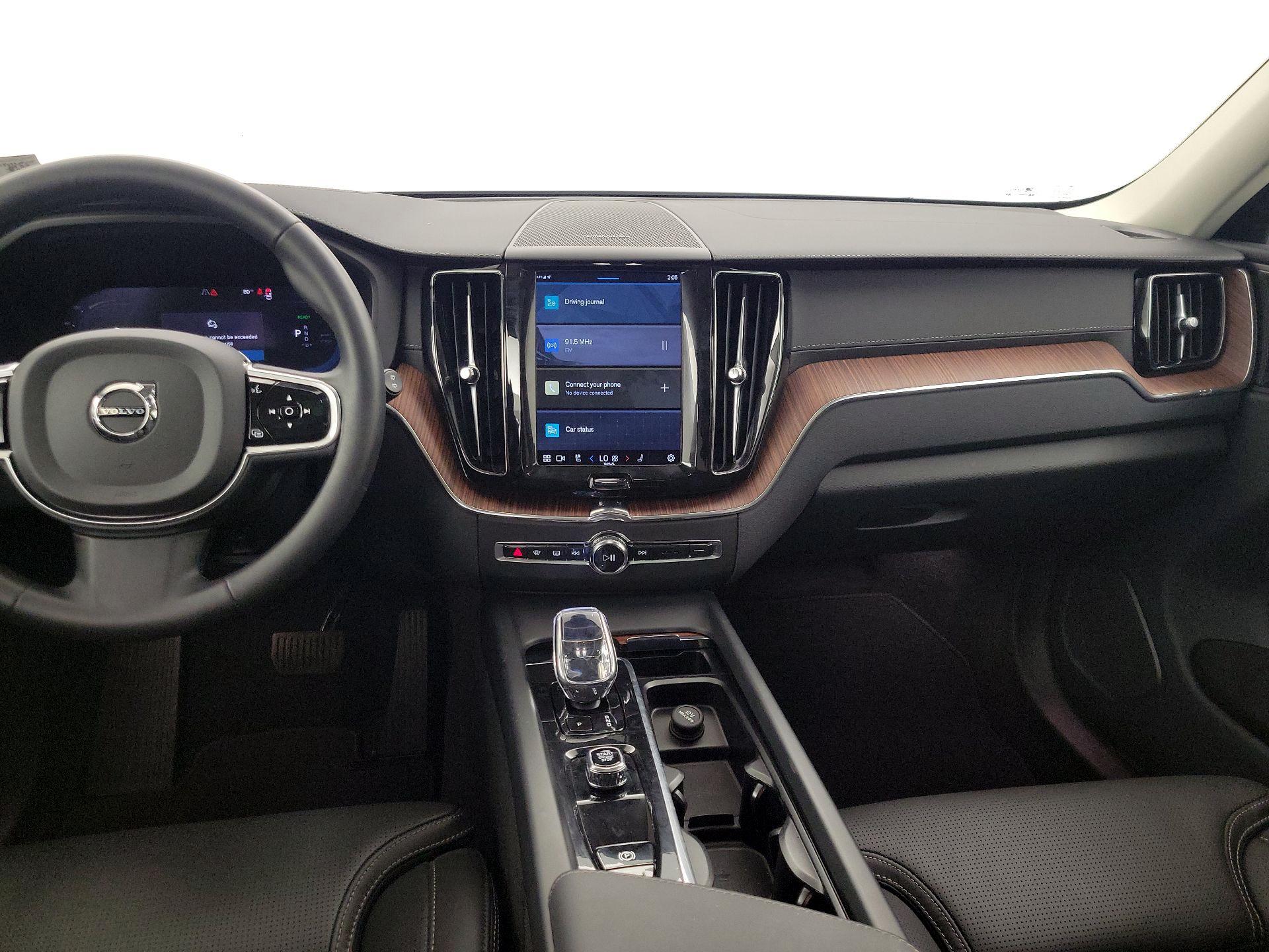 Thumbnail: 2023 Volvo XC60 - 9