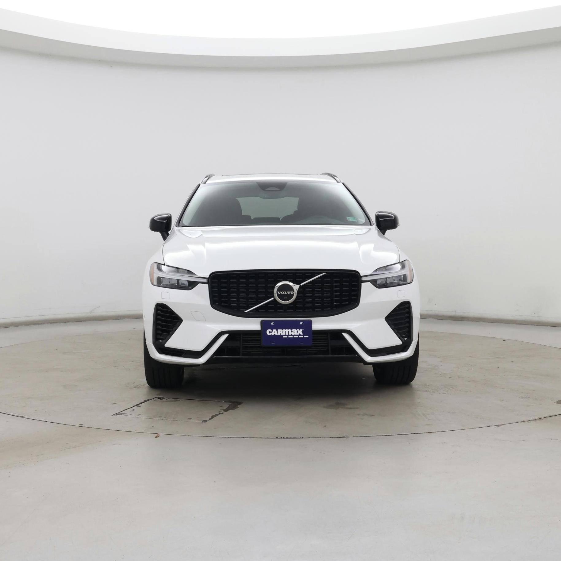 Thumbnail: 2023 Volvo XC60 - 5