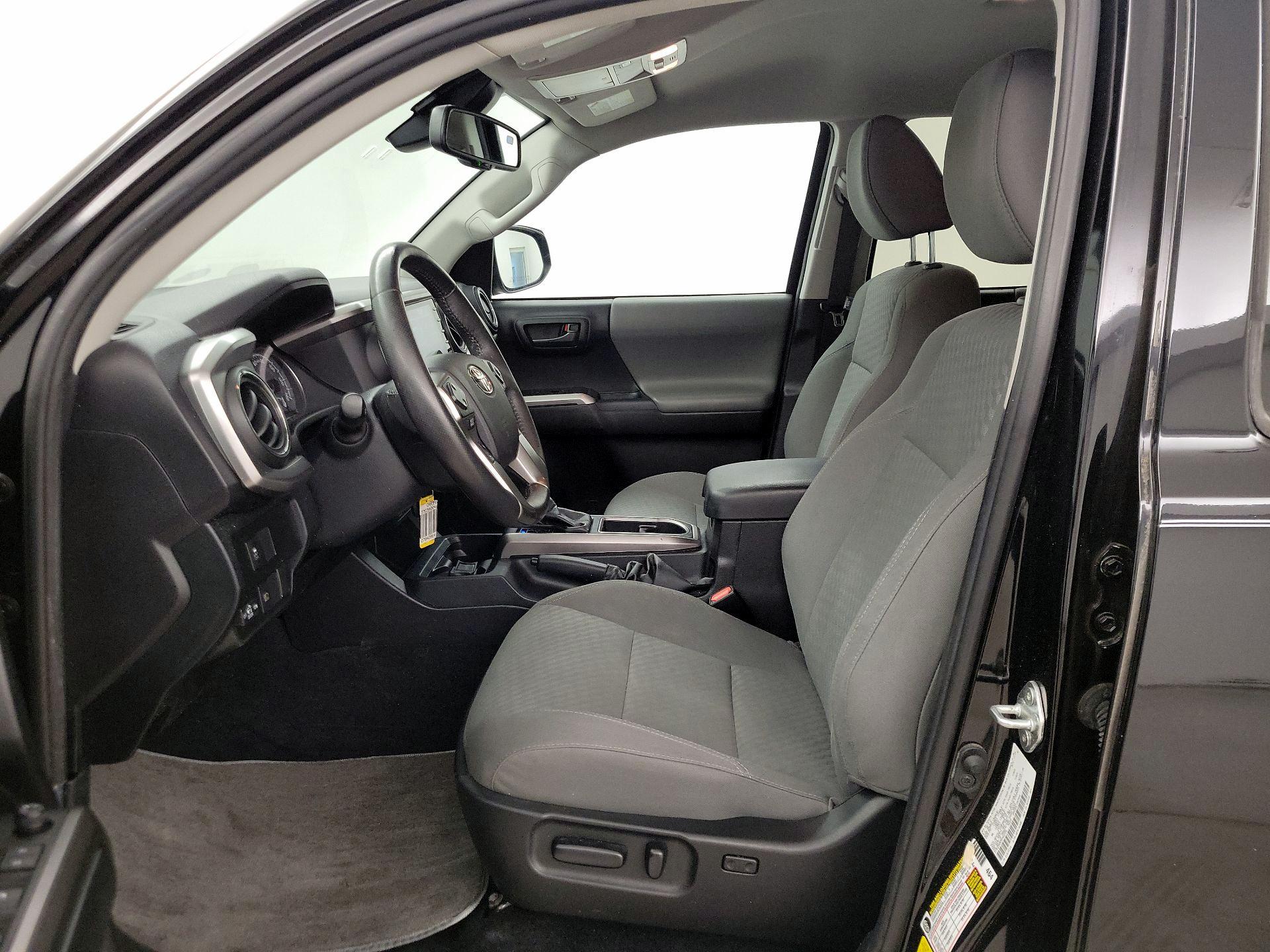 Thumbnail: 2022 Toyota Tacoma - 11