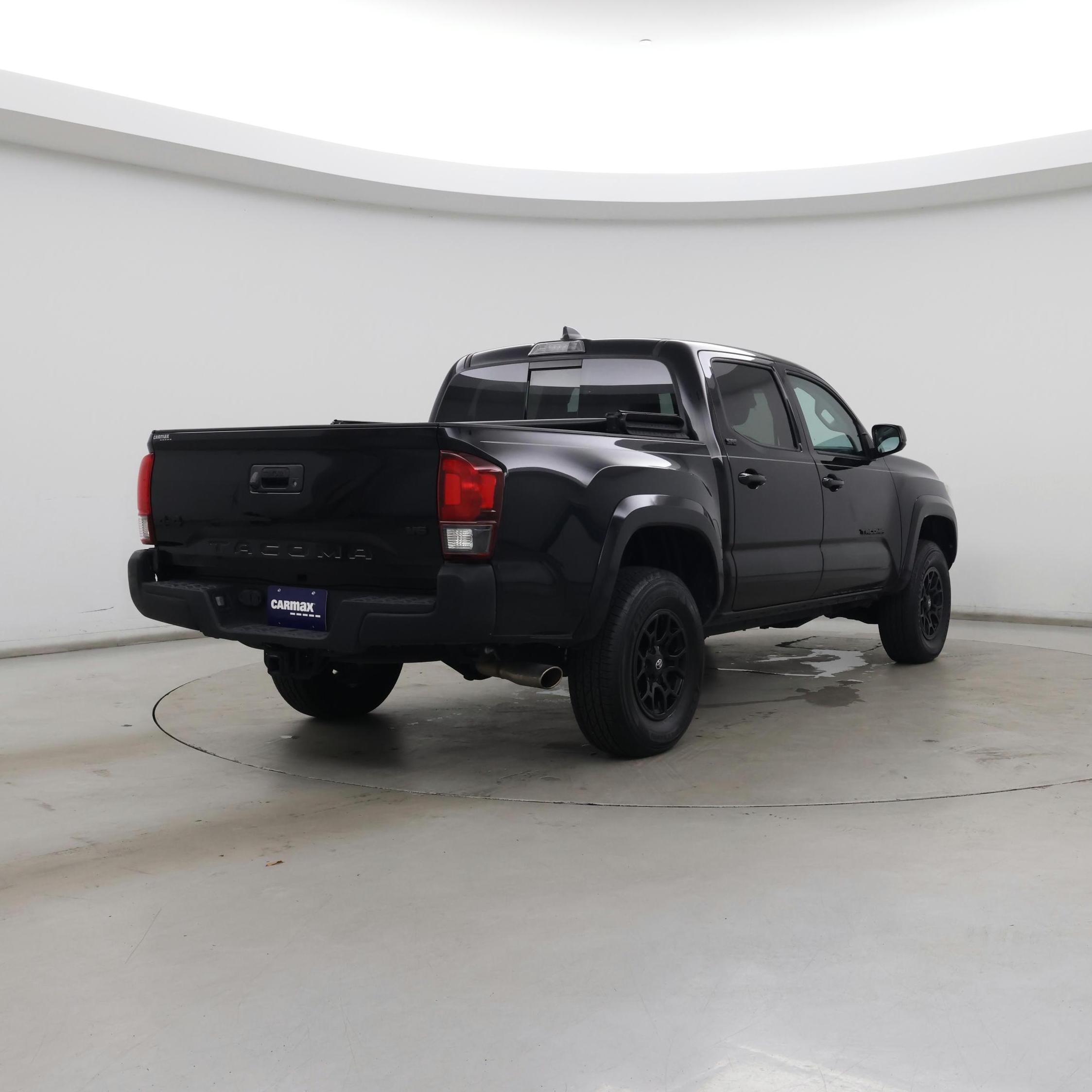 Thumbnail: 2022 Toyota Tacoma - 8