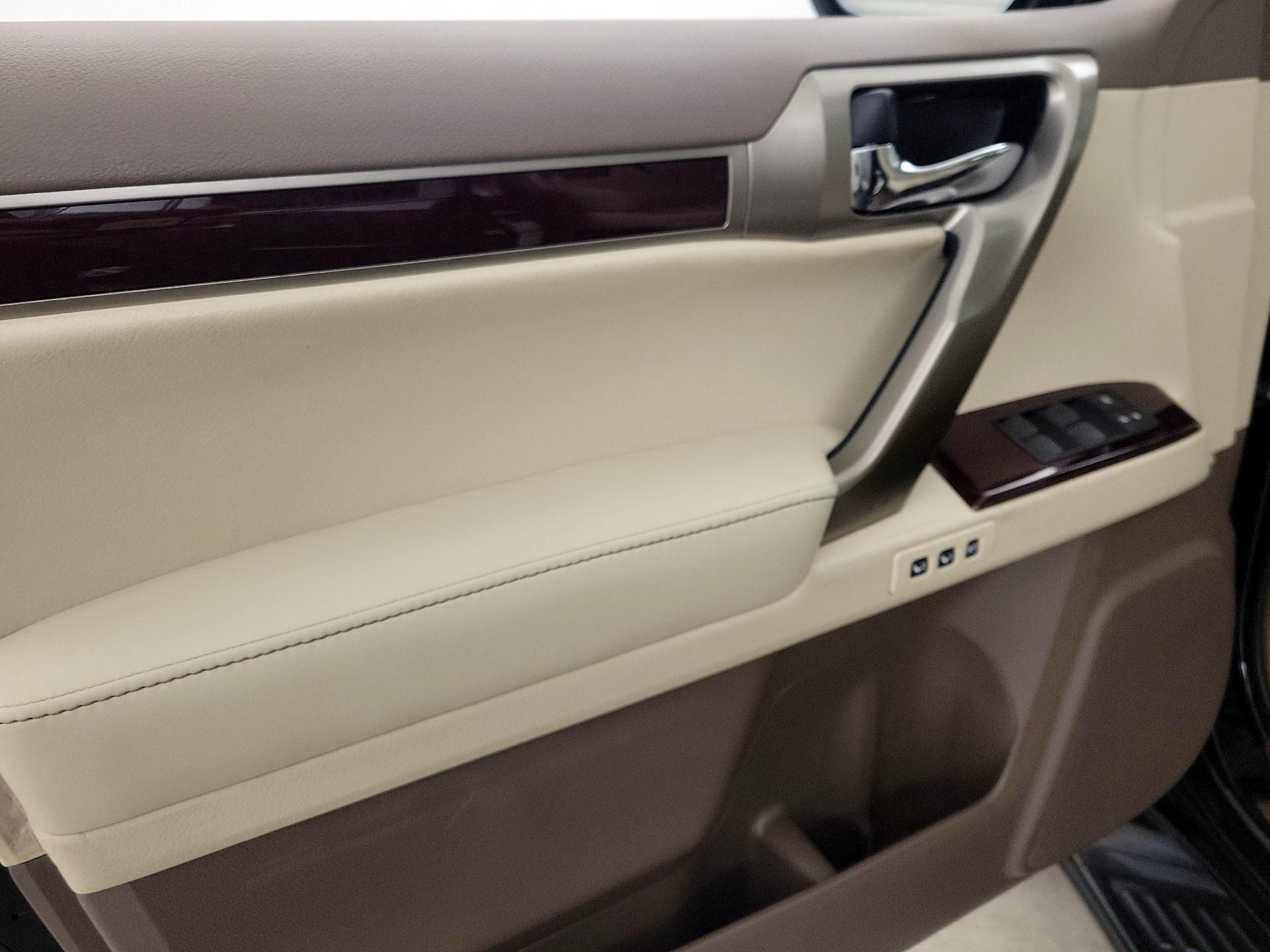 Thumbnail: 2019 Lexus GX - 12