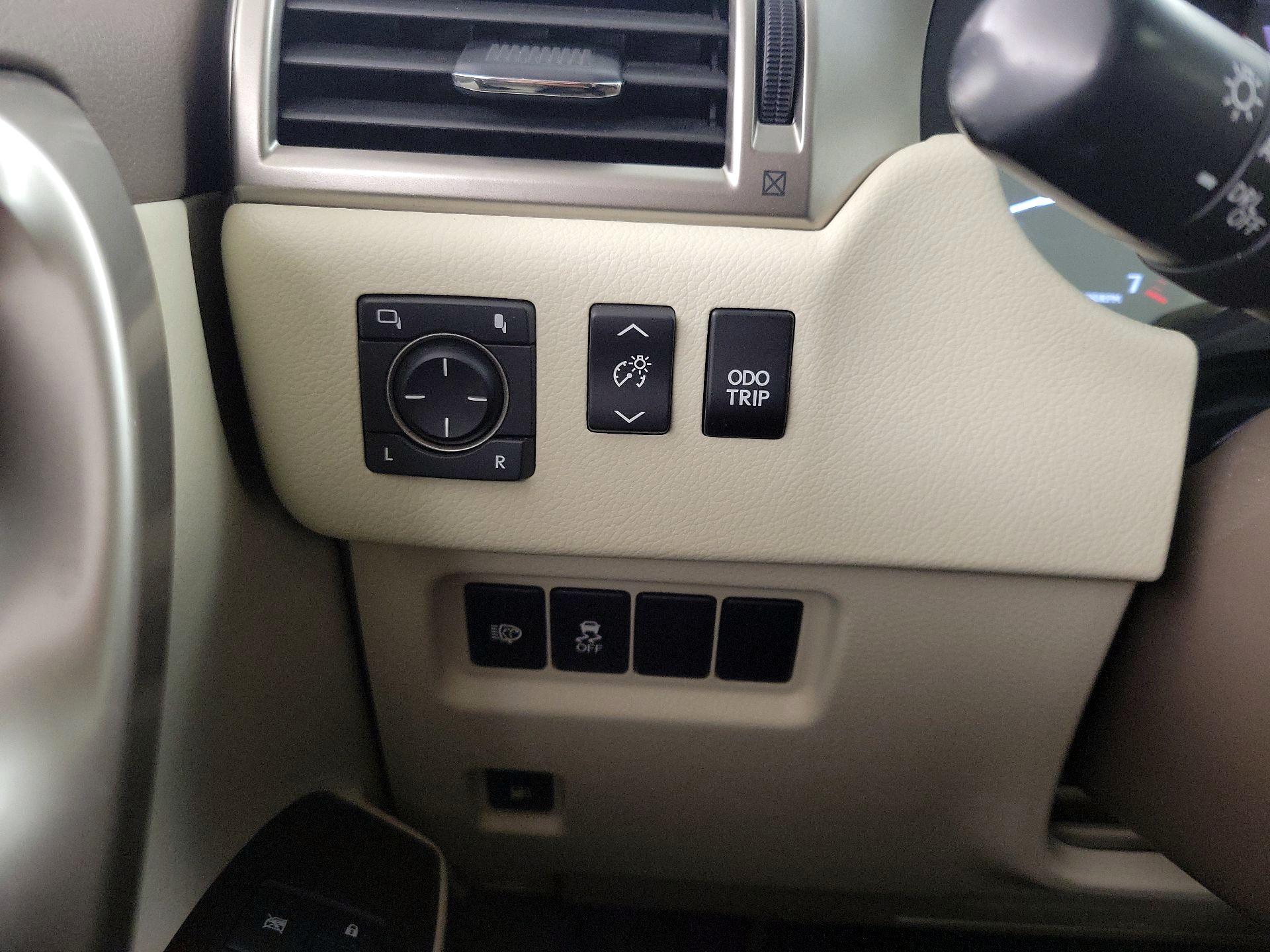 Thumbnail: 2019 Lexus GX - 13