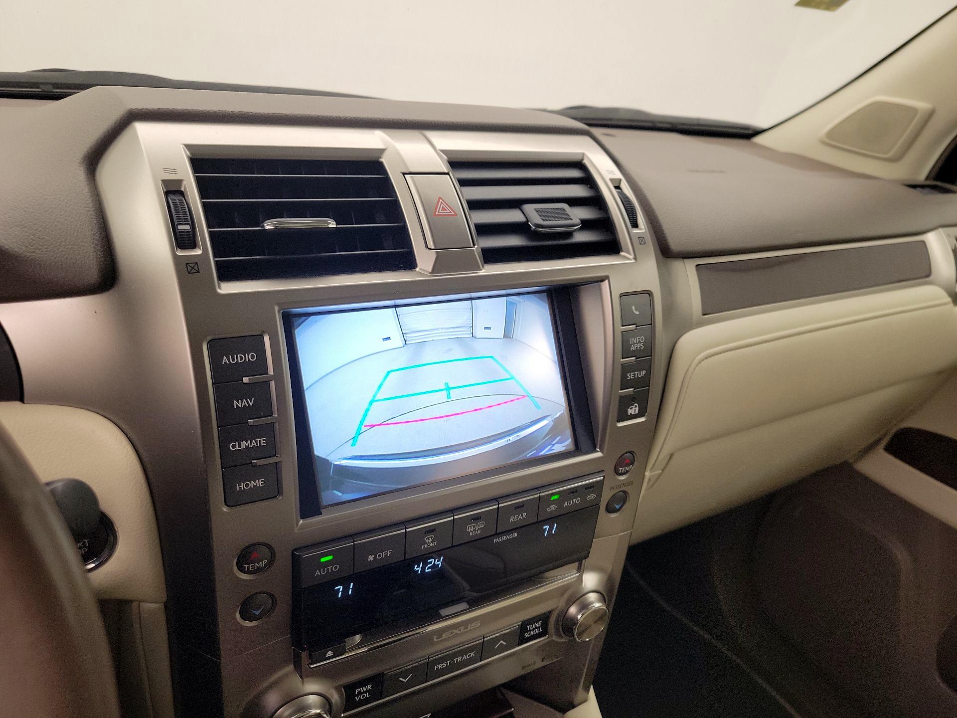 Thumbnail: 2019 Lexus GX - 15