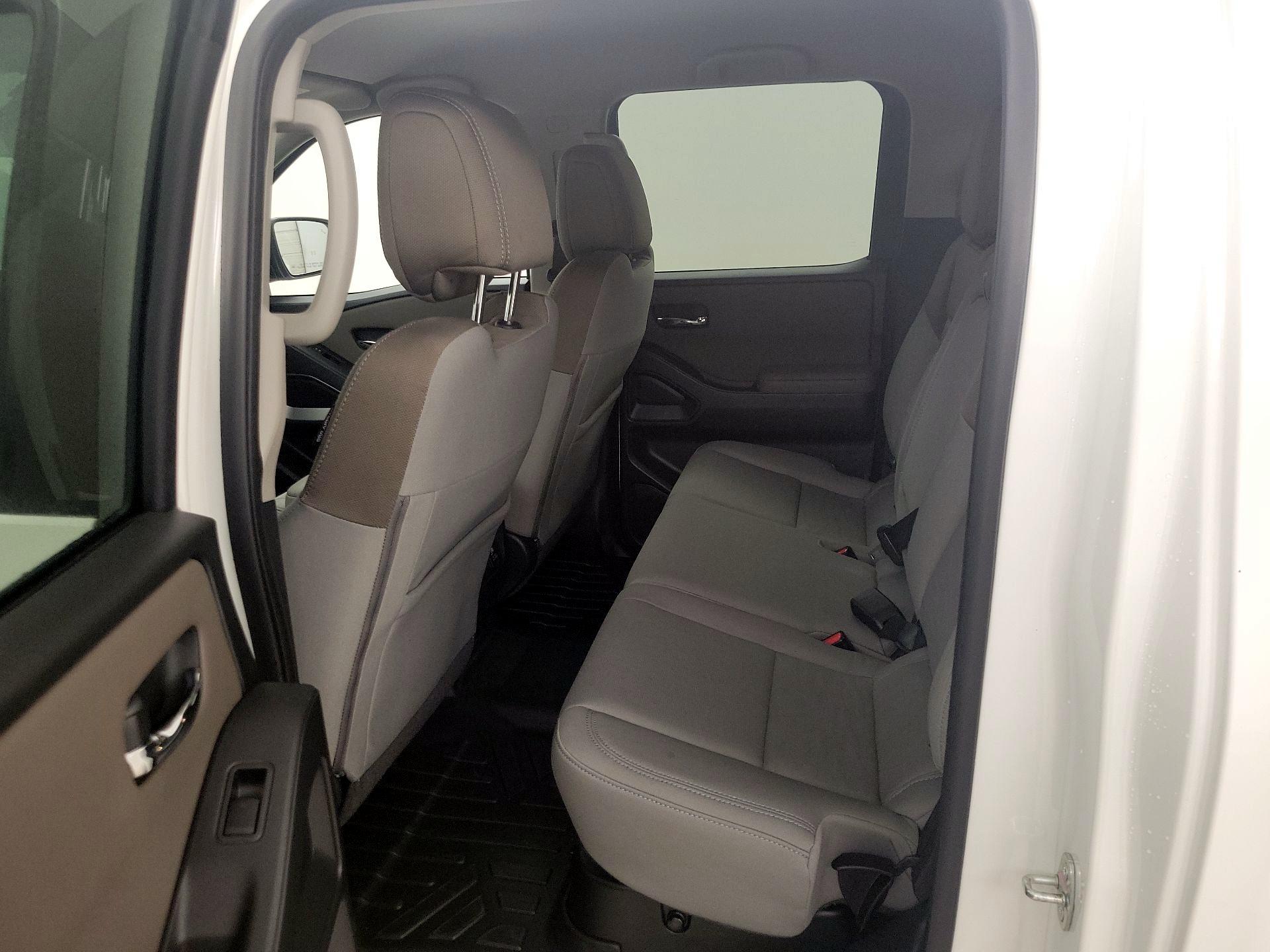 Thumbnail: 2022 Nissan Frontier - 19