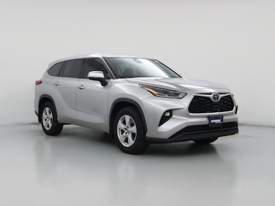 Silver 2021 Toyota Highlander LE