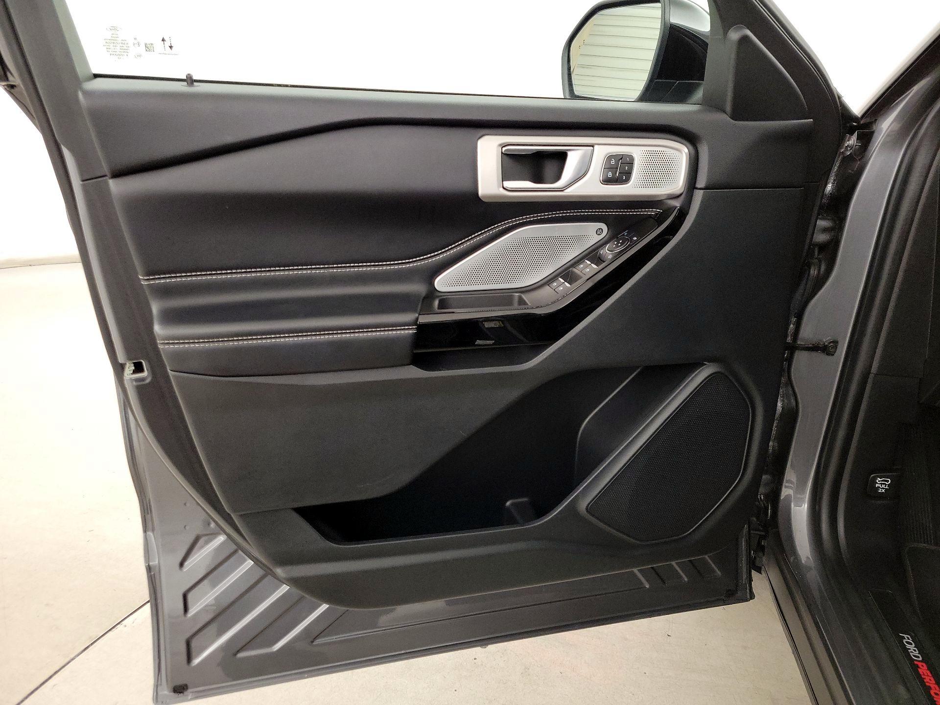 Thumbnail: 2022 Ford Explorer - 12