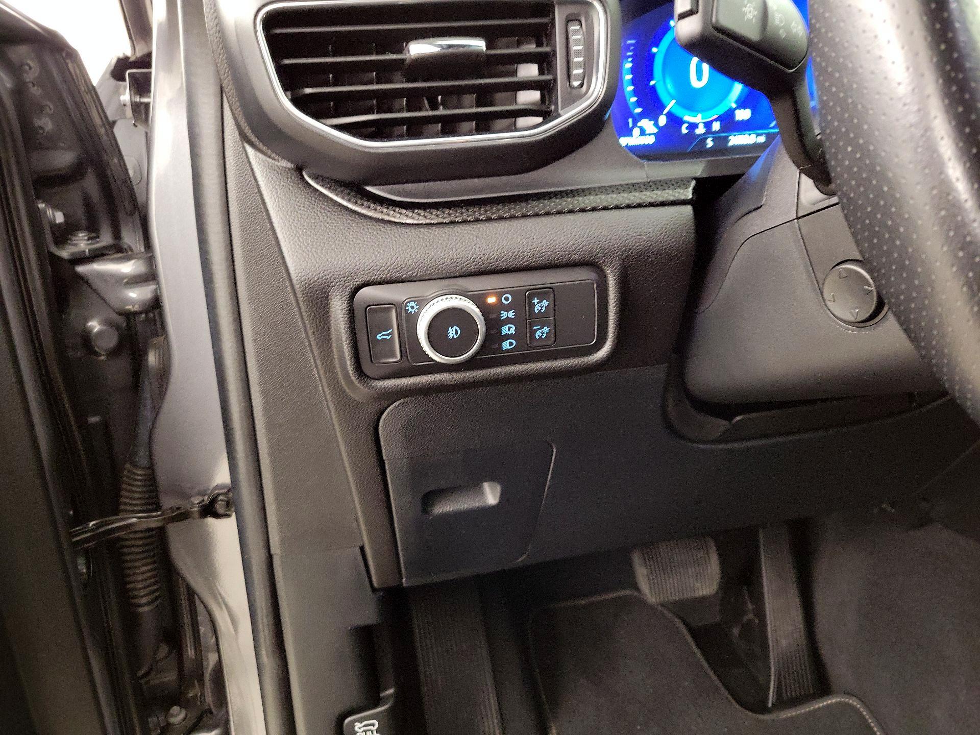 Thumbnail: 2022 Ford Explorer - 13