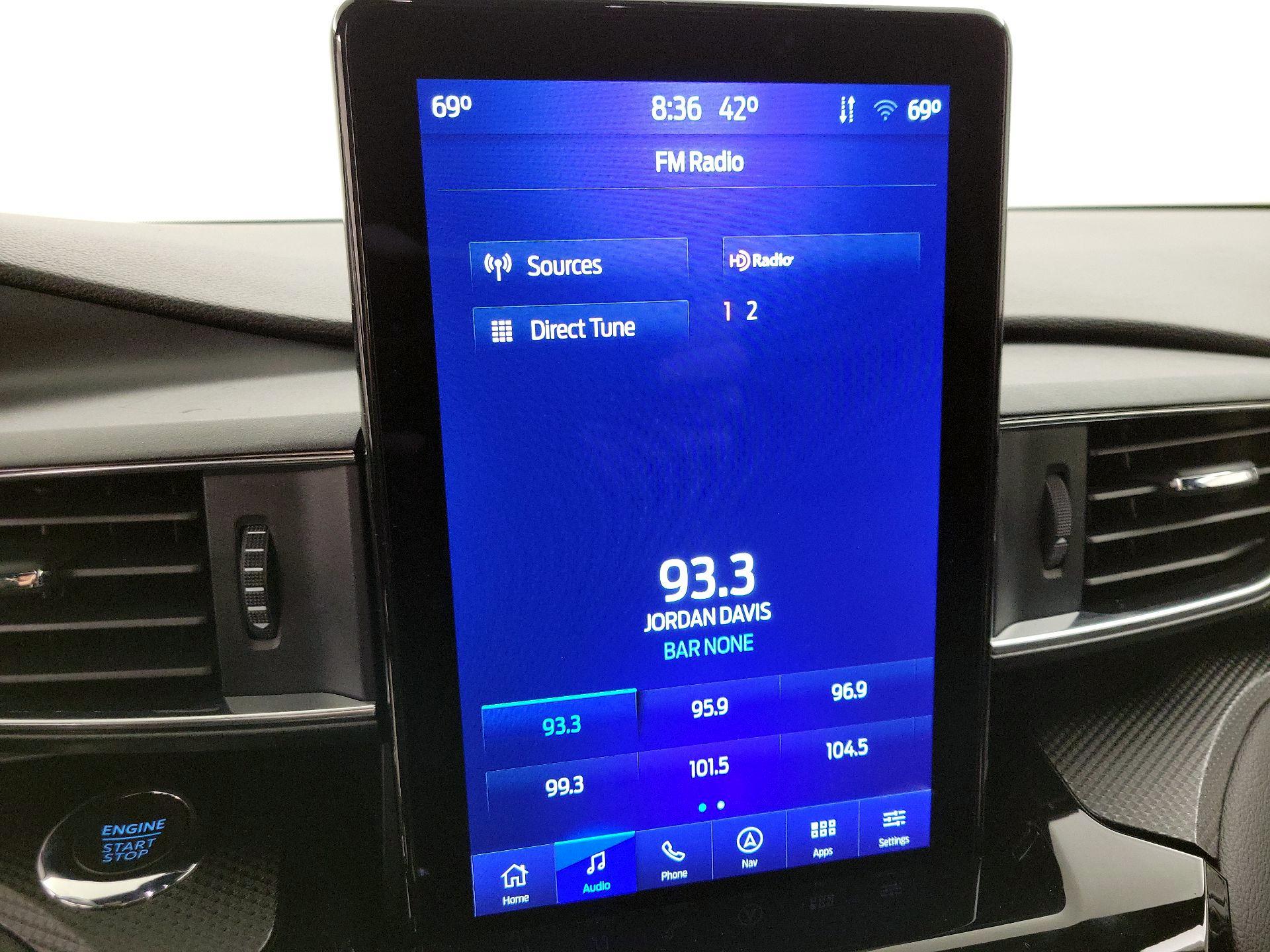 Thumbnail: 2022 Ford Explorer - 16