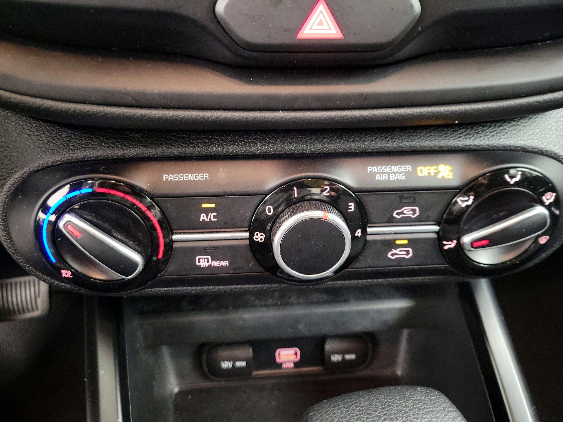 Thumbnail: 2022 Kia Soul - 16