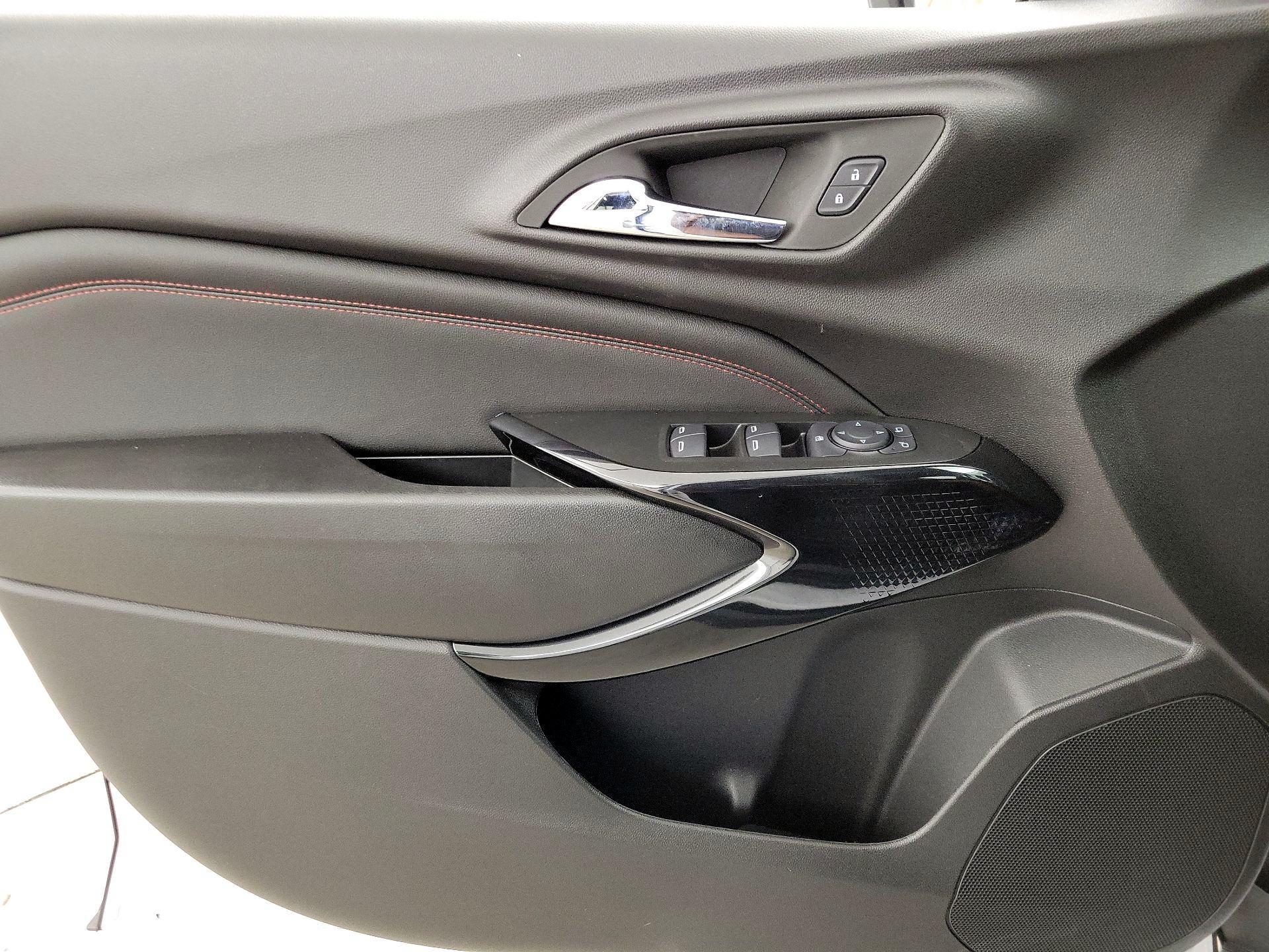 Thumbnail: 2025 Chevrolet Trax - 12