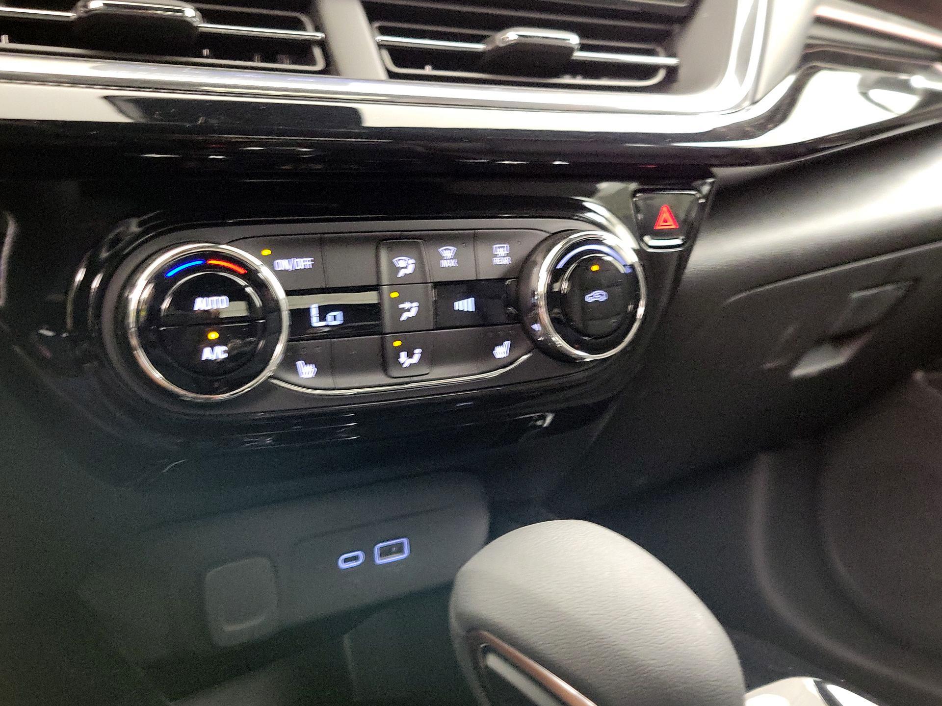 Thumbnail: 2025 Chevrolet Trax - 16