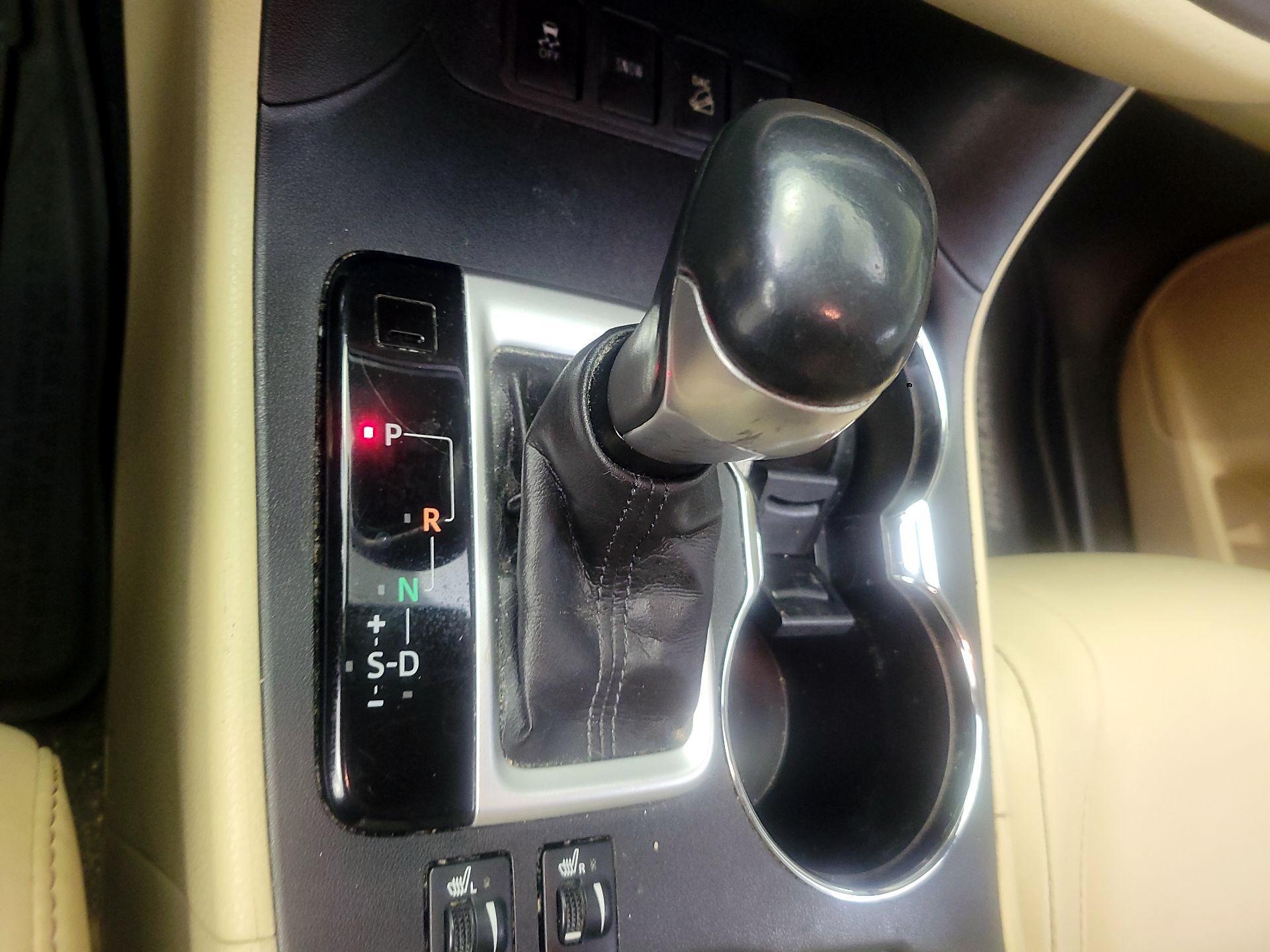 Thumbnail: 2017 Toyota Highlander - 17