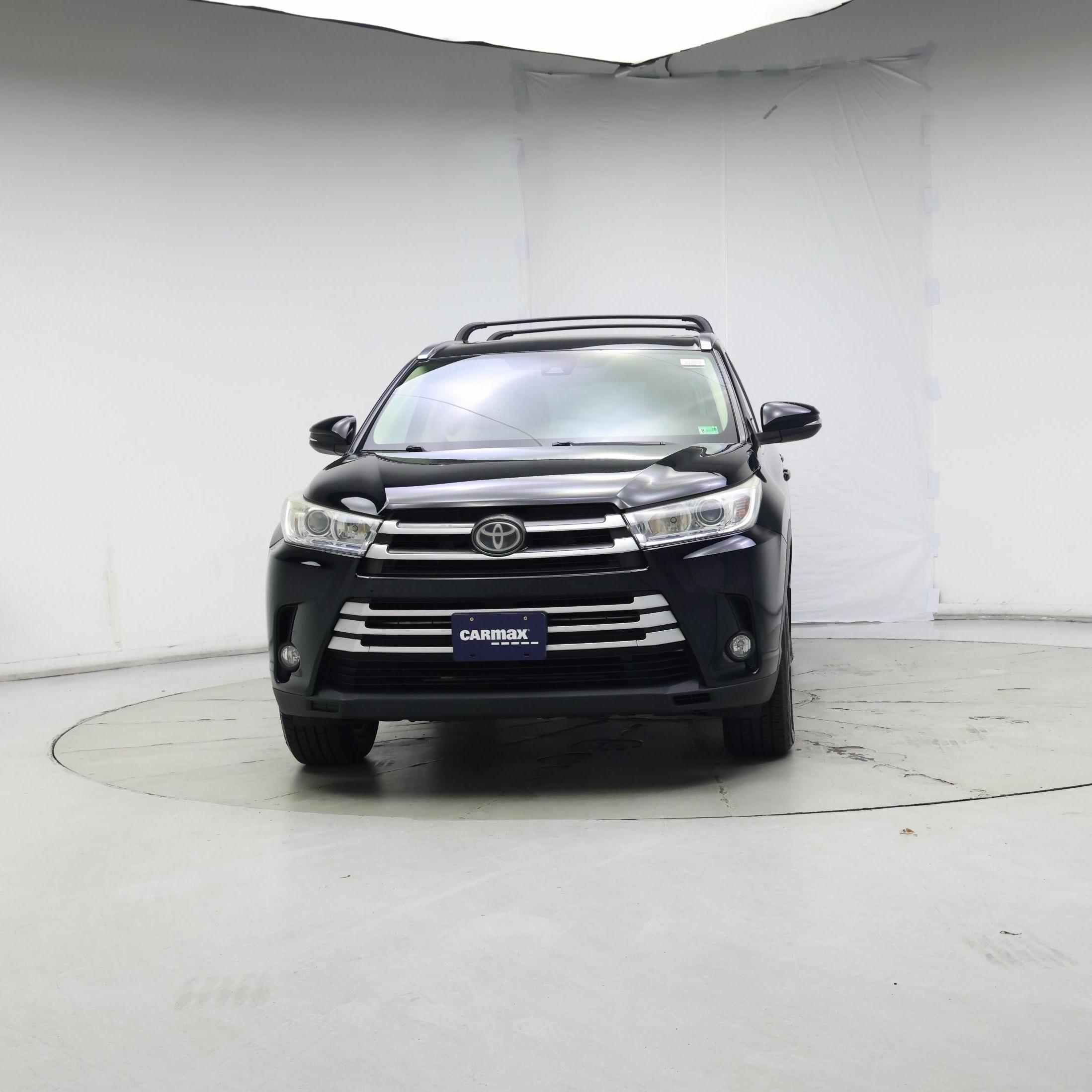 Thumbnail: 2017 Toyota Highlander - 5