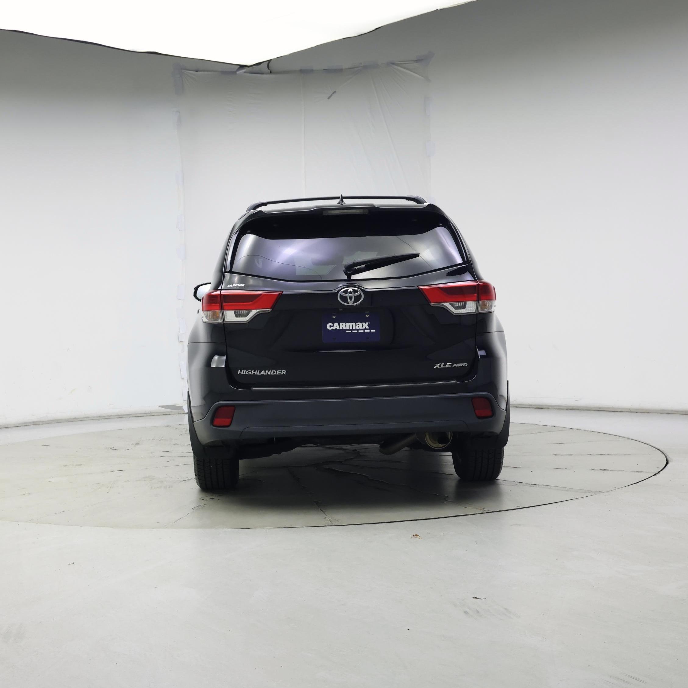 Thumbnail: 2017 Toyota Highlander - 6