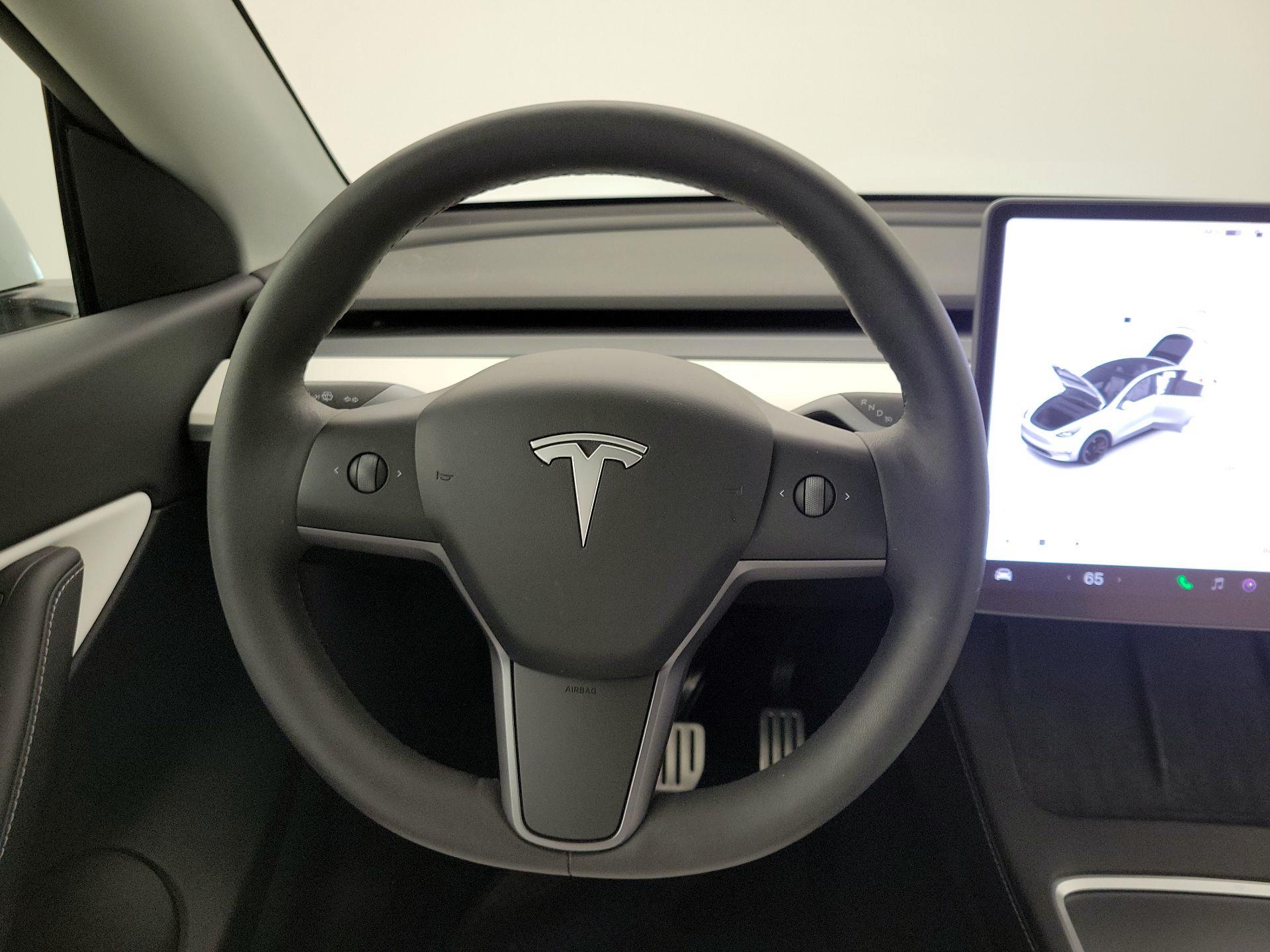 Thumbnail: 2022 Tesla Model Y - 10