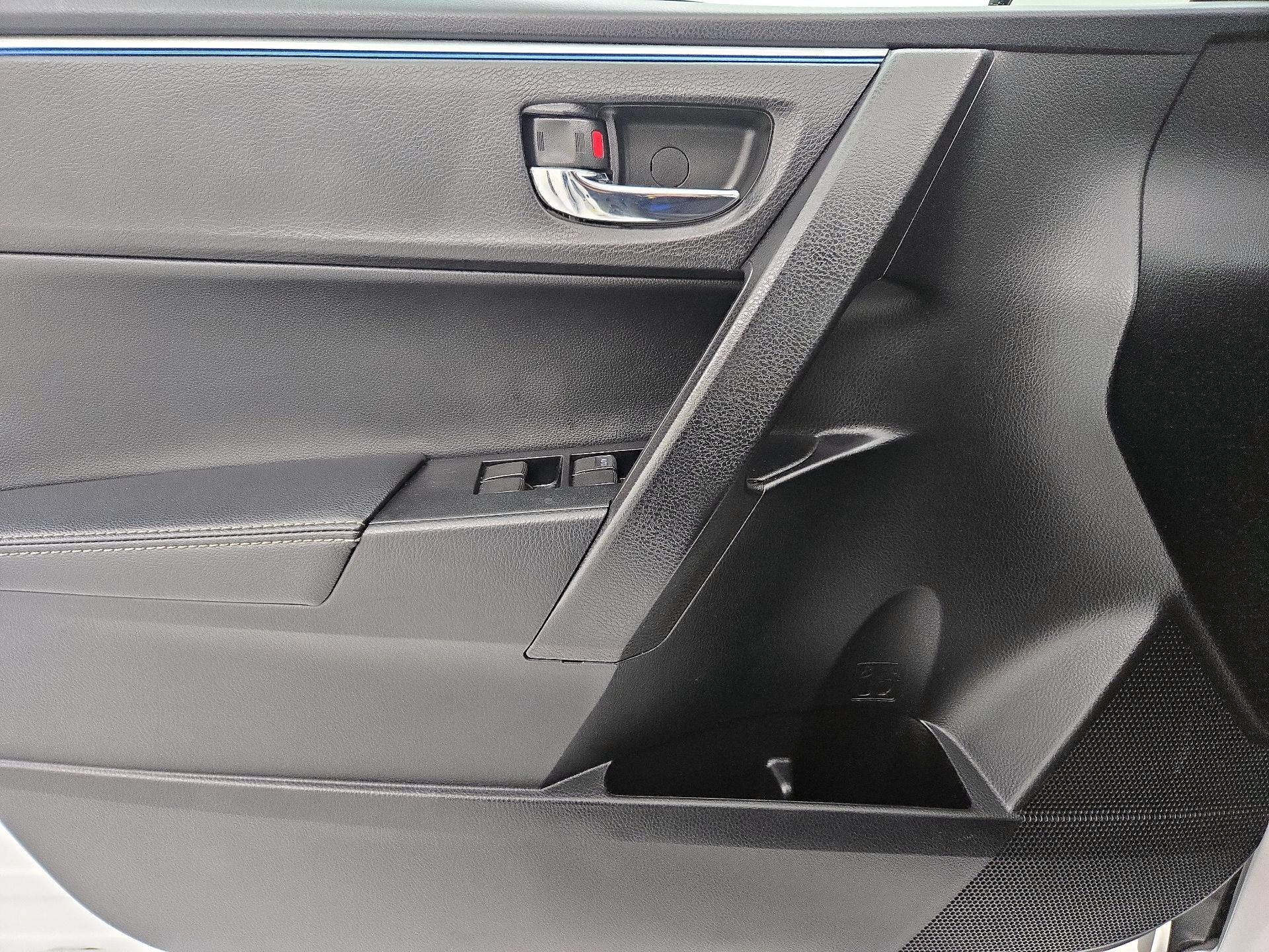 Thumbnail: 2014 Toyota Corolla - 12