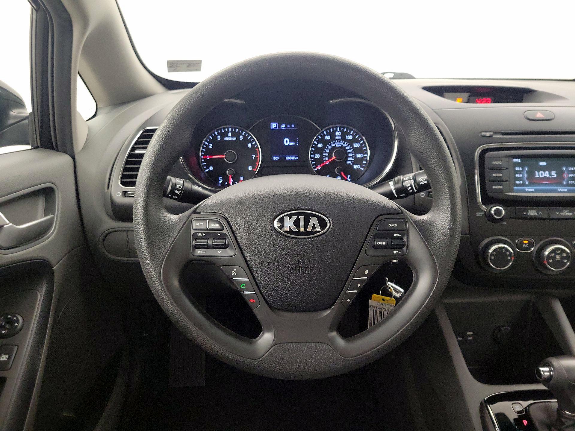 Thumbnail: 2018 Kia Forte - 10