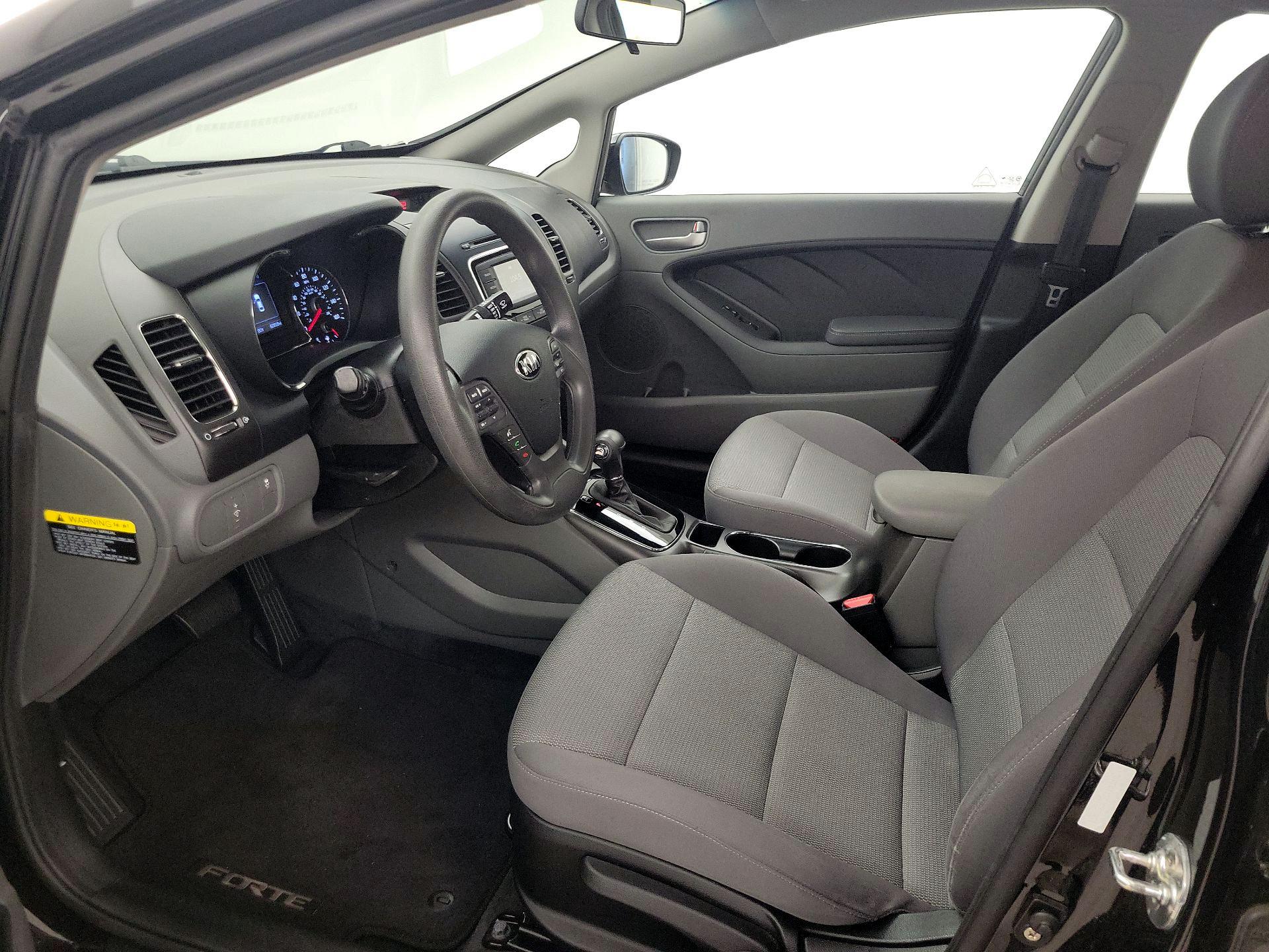 Thumbnail: 2018 Kia Forte - 11