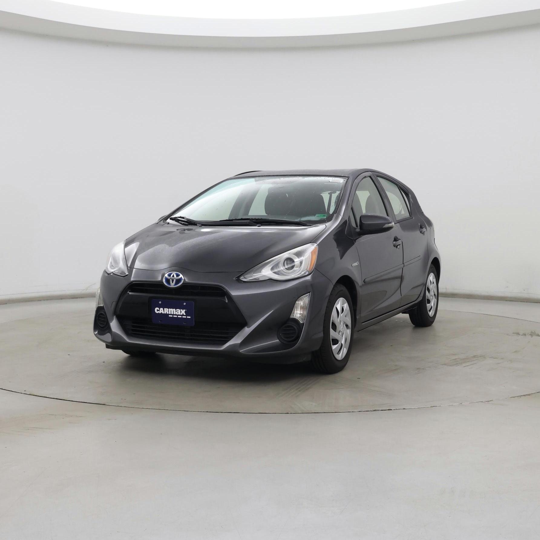 Thumbnail: 2015 Toyota Prius c - 4