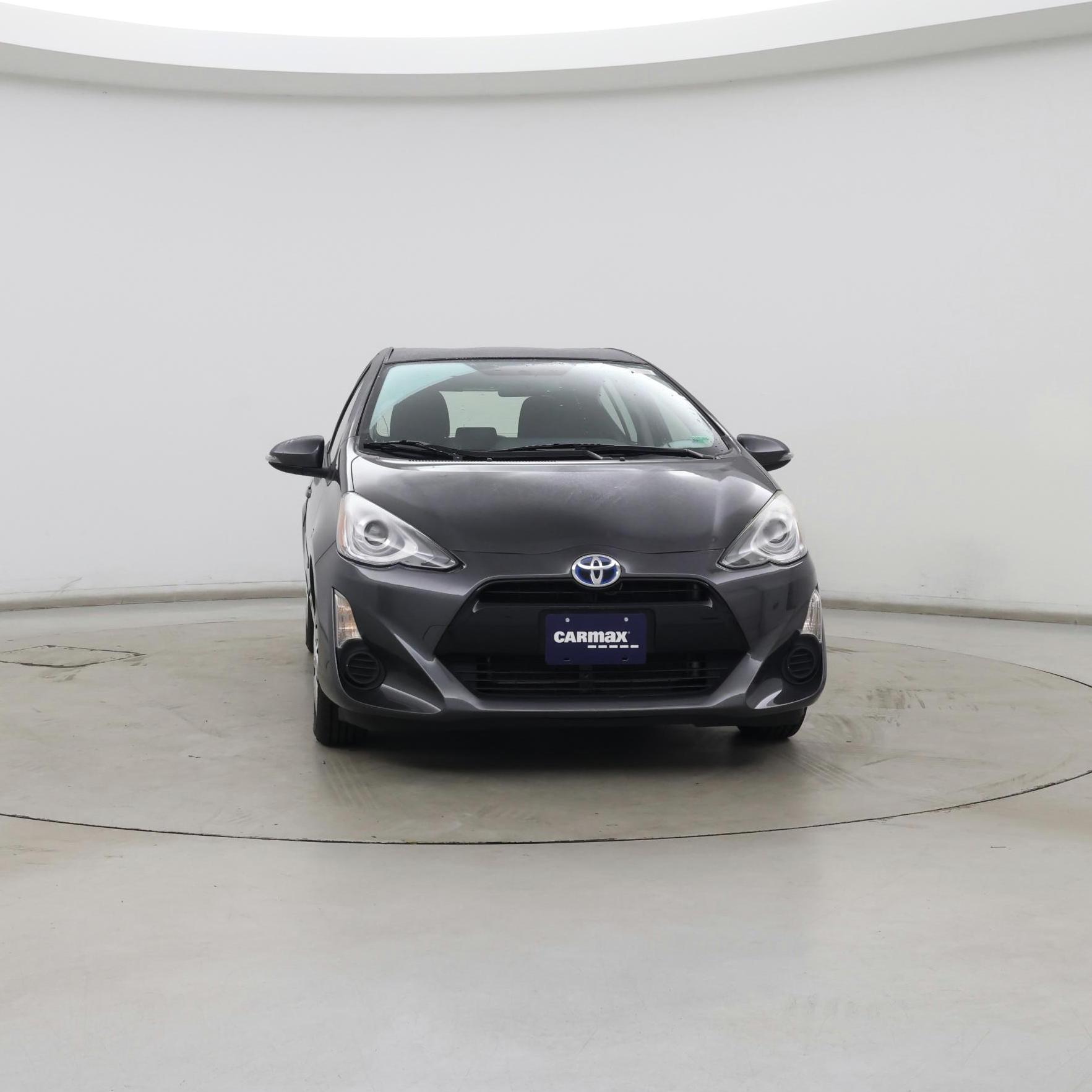 Thumbnail: 2015 Toyota Prius c - 5