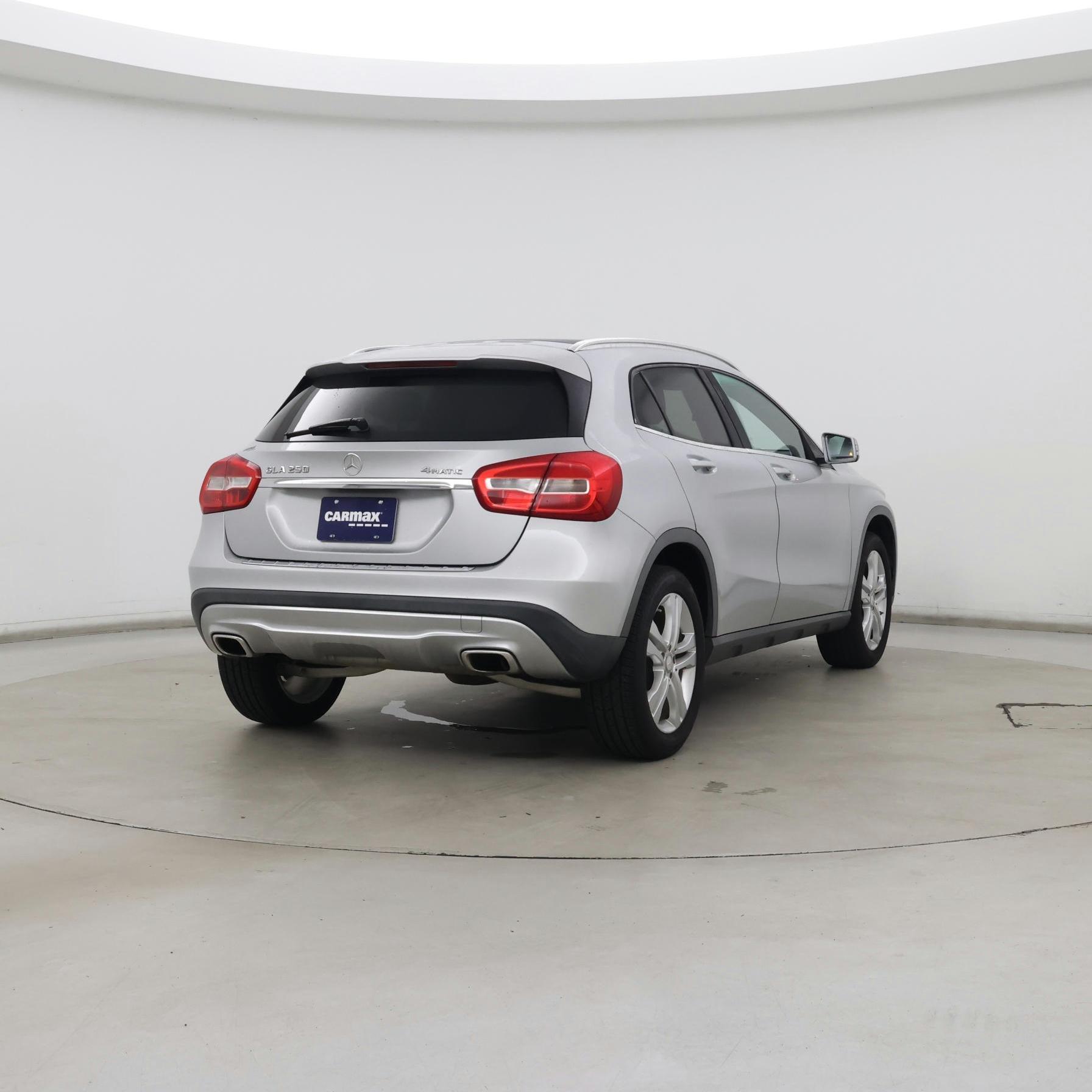 Thumbnail: 2016 Mercedes-Benz GLA - 8