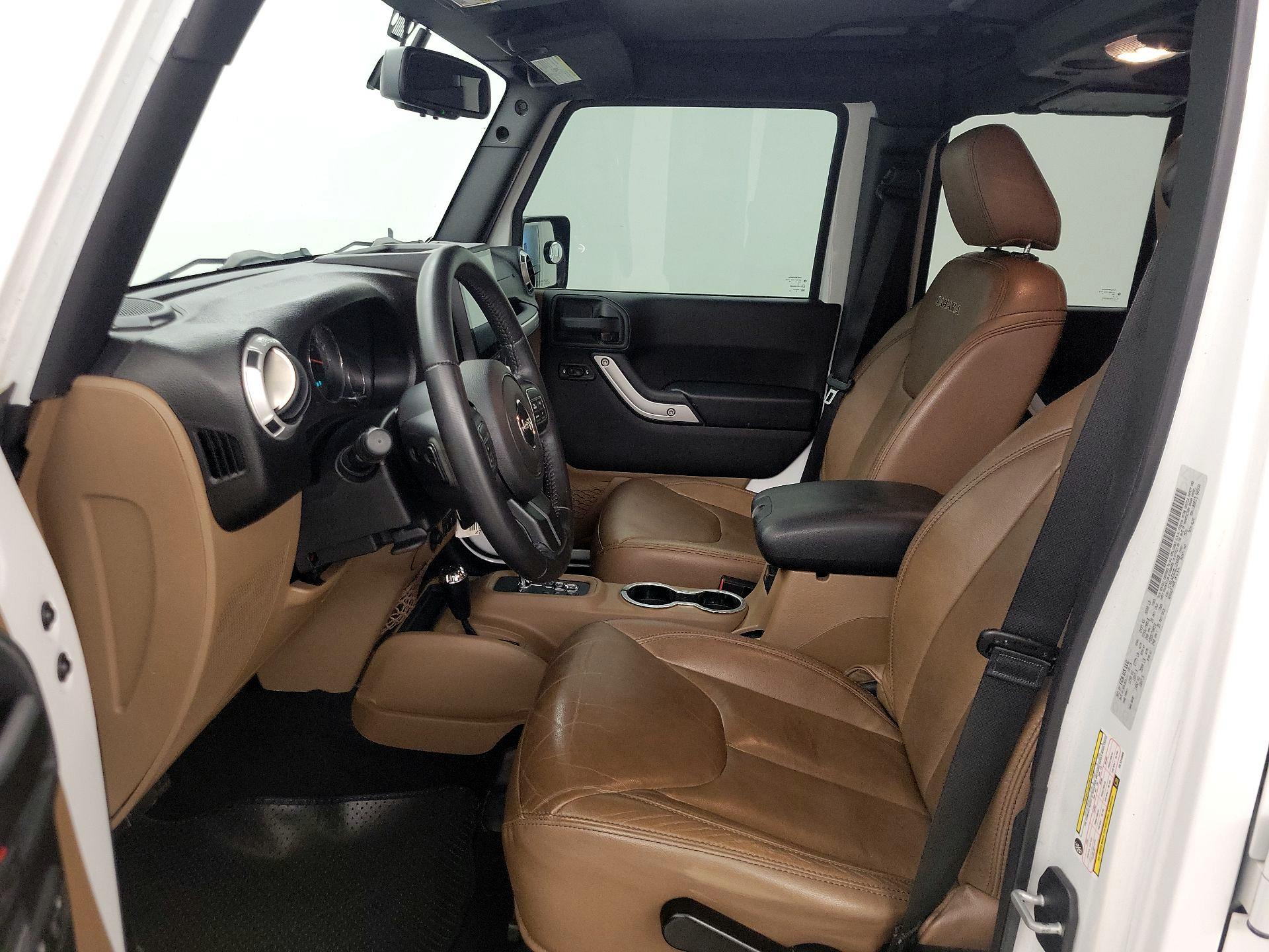 Thumbnail: 2016 Jeep Wrangler - 11