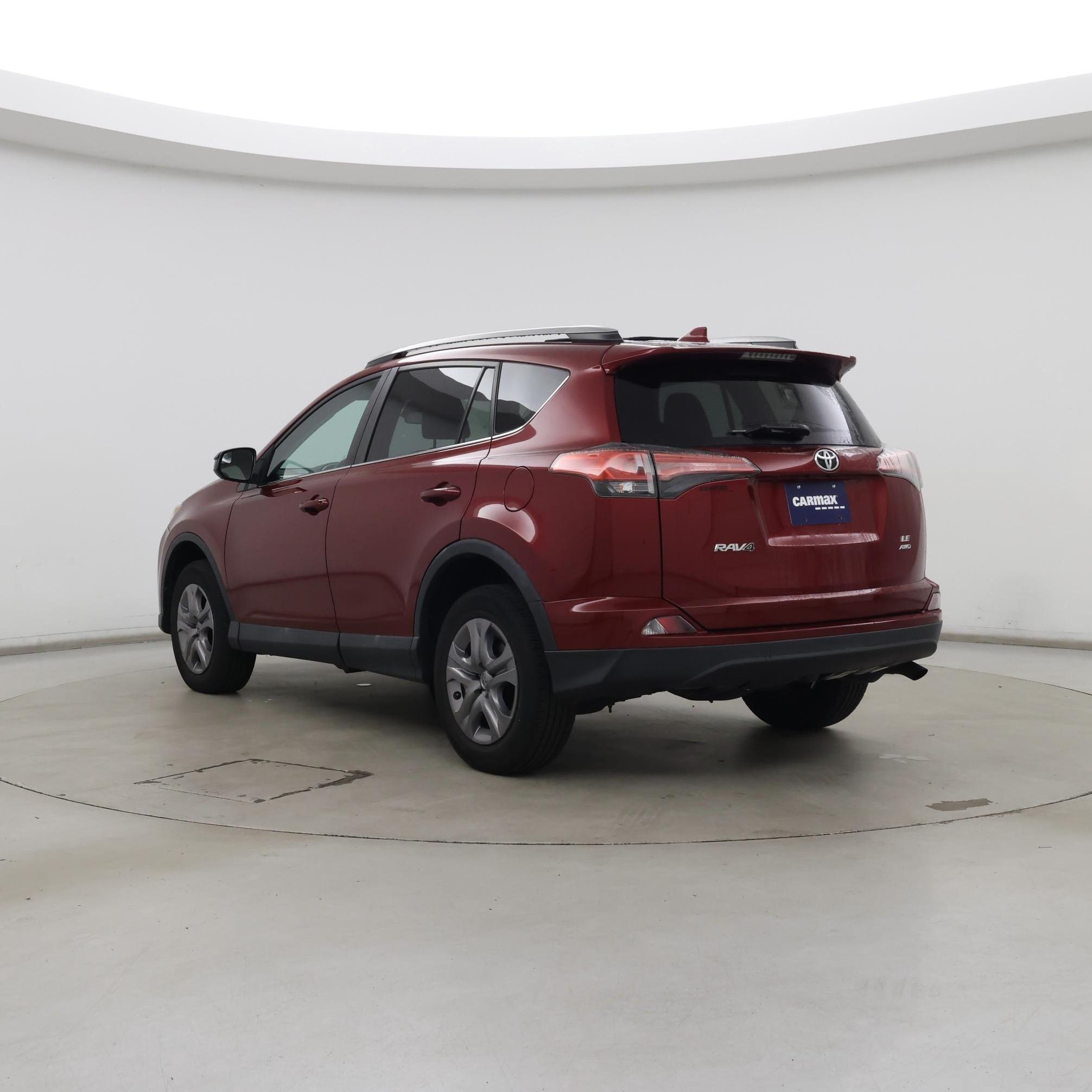 Thumbnail: 2018 Toyota RAV4 - 2