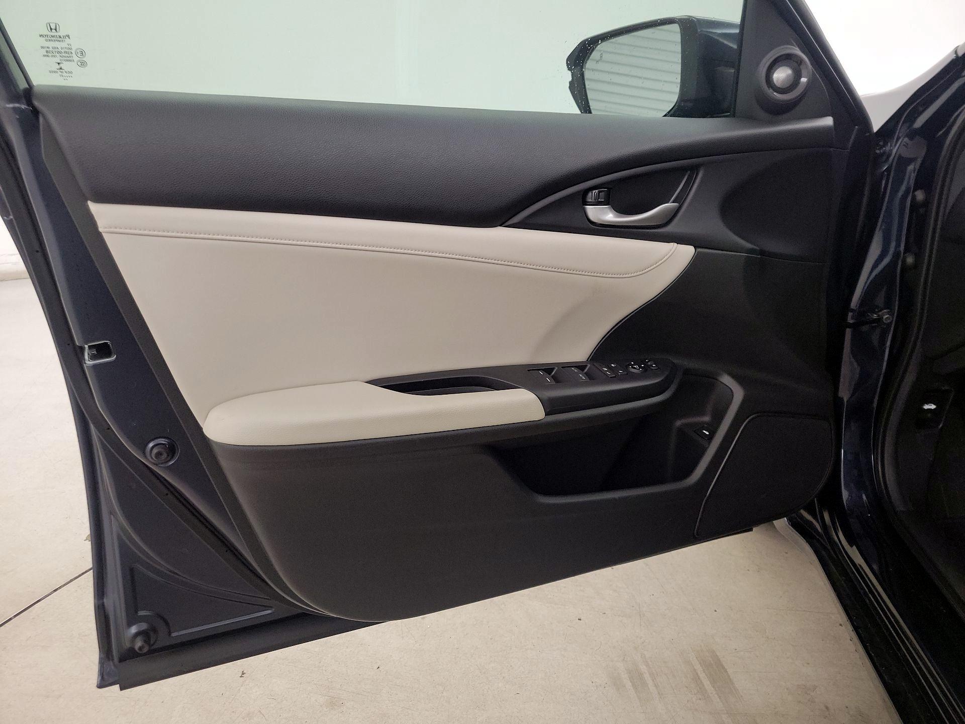 Thumbnail: 2022 Honda Insight - 12