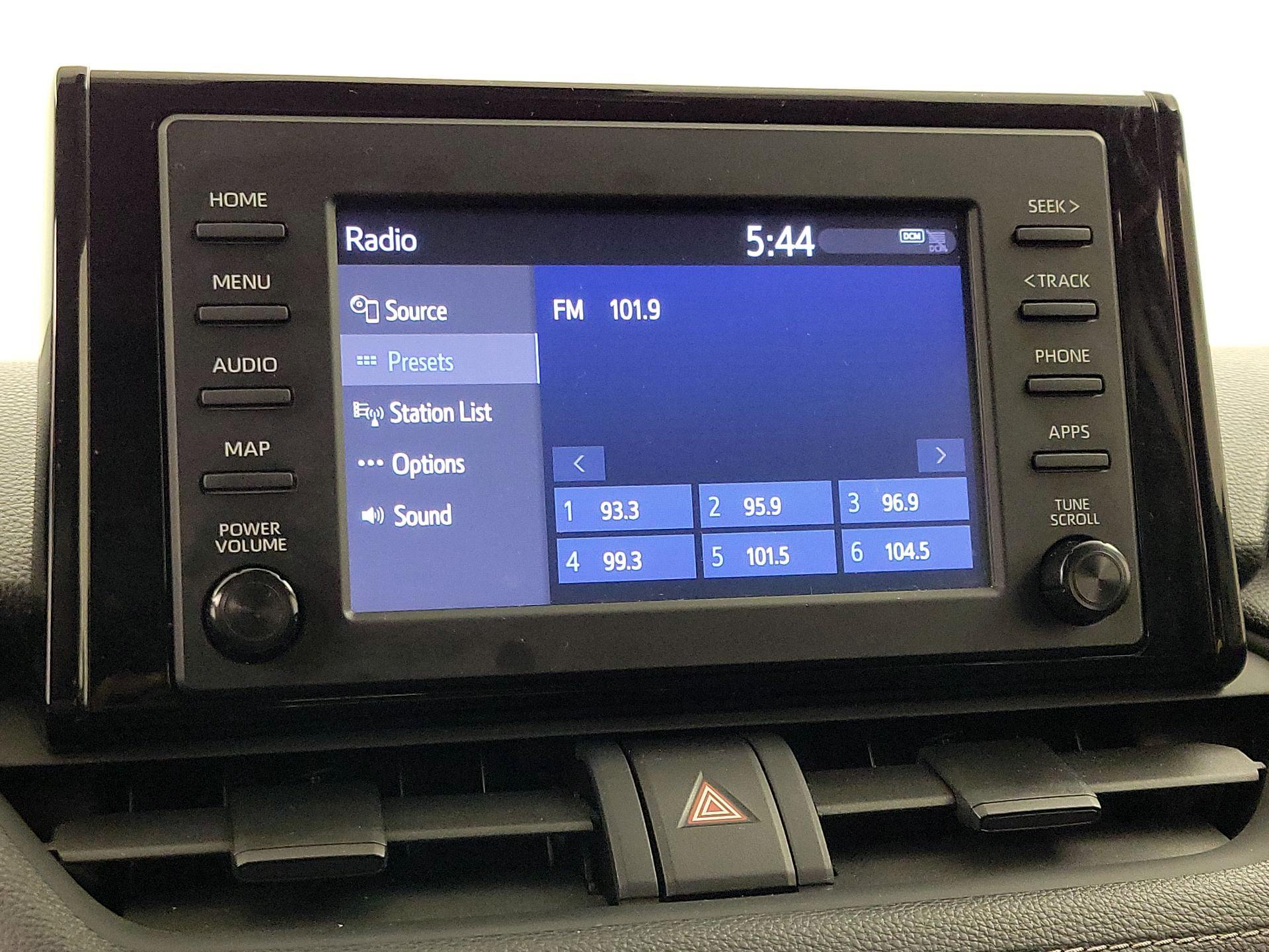 Thumbnail: 2019 Toyota RAV4 - 15