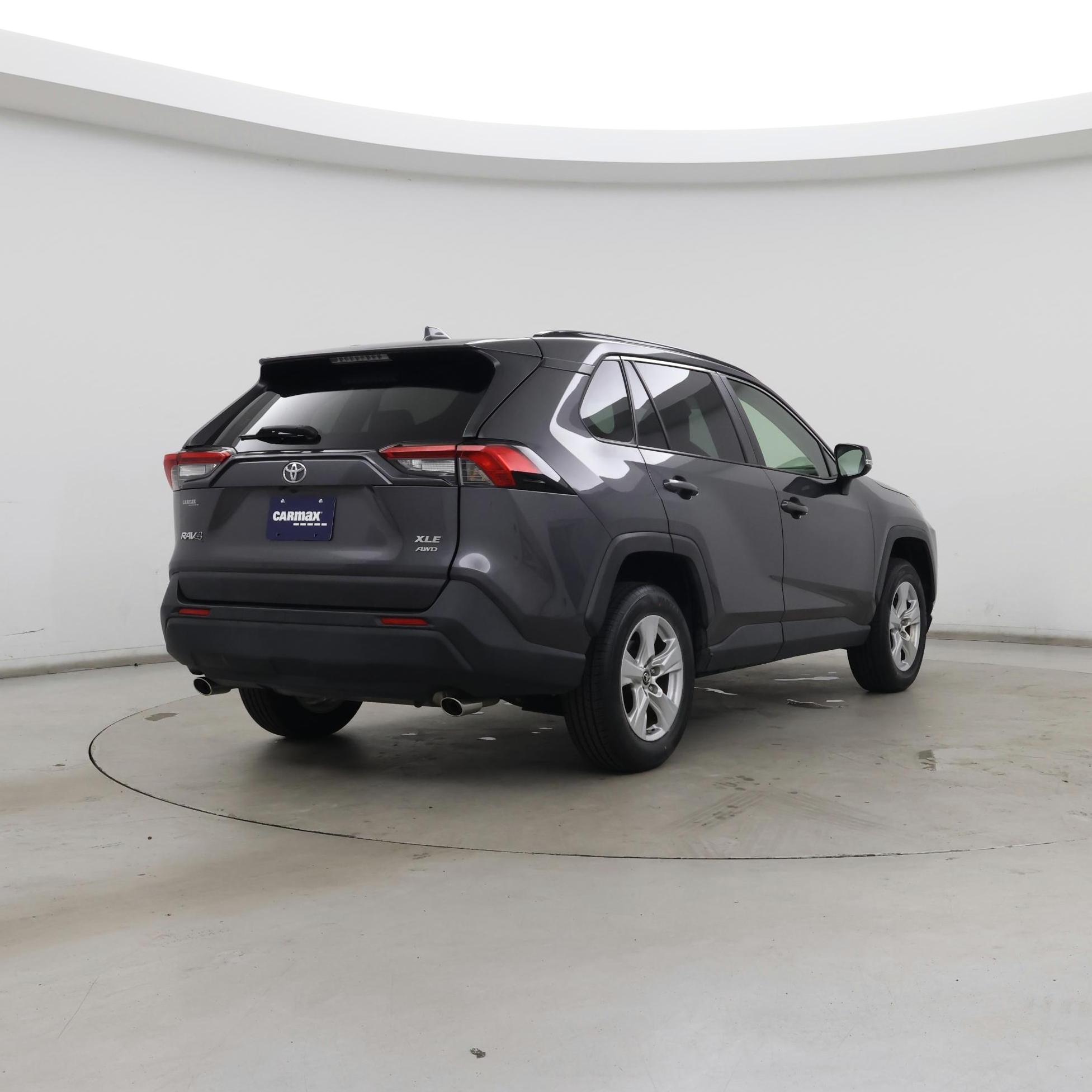 Thumbnail: 2019 Toyota RAV4 - 8