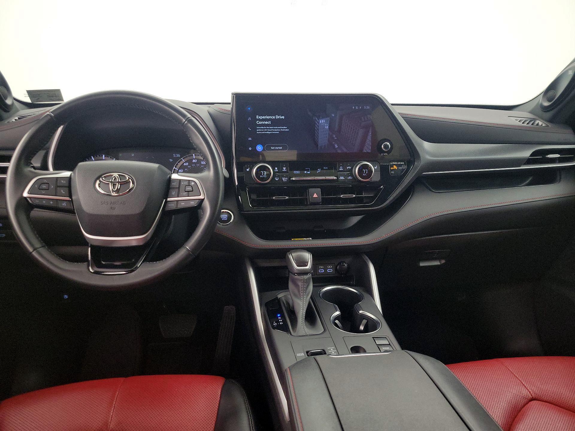 Thumbnail: 2023 Toyota Highlander - 9