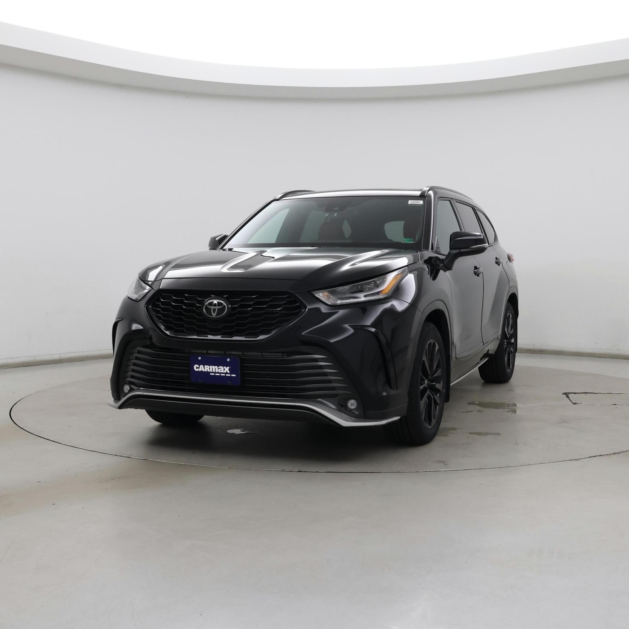 Thumbnail: 2023 Toyota Highlander - 4