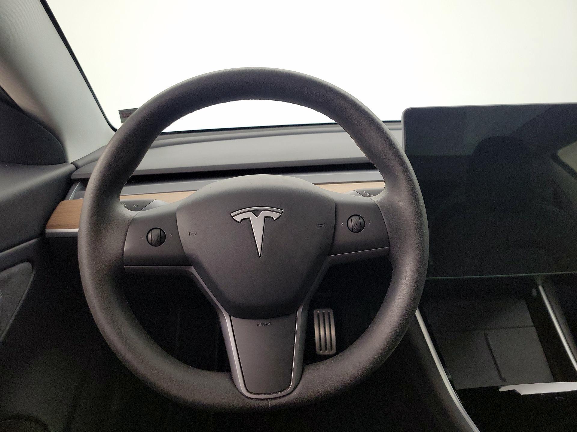 Thumbnail: 2020 Tesla Model 3 - 10
