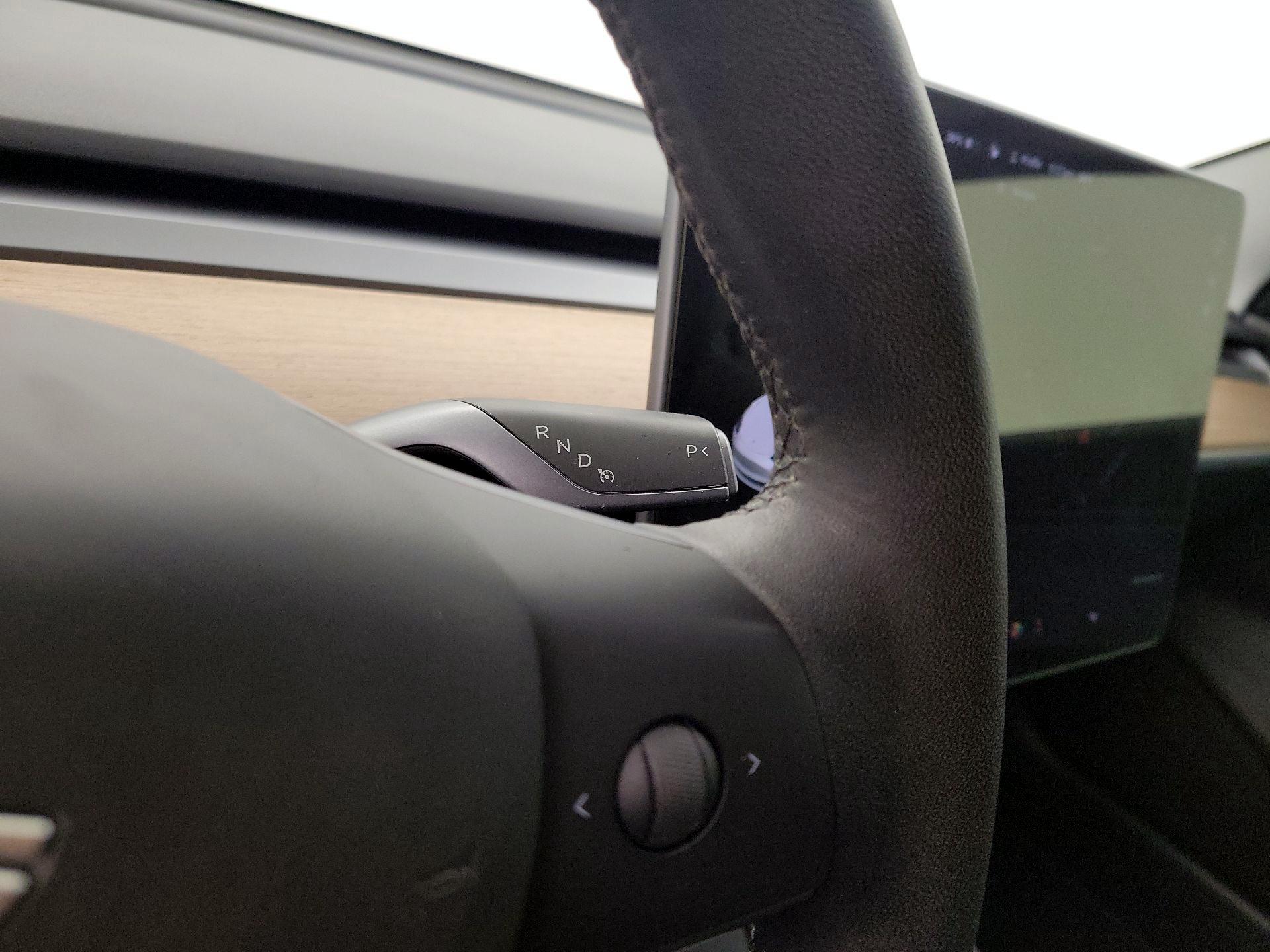 Thumbnail: 2020 Tesla Model 3 - 17