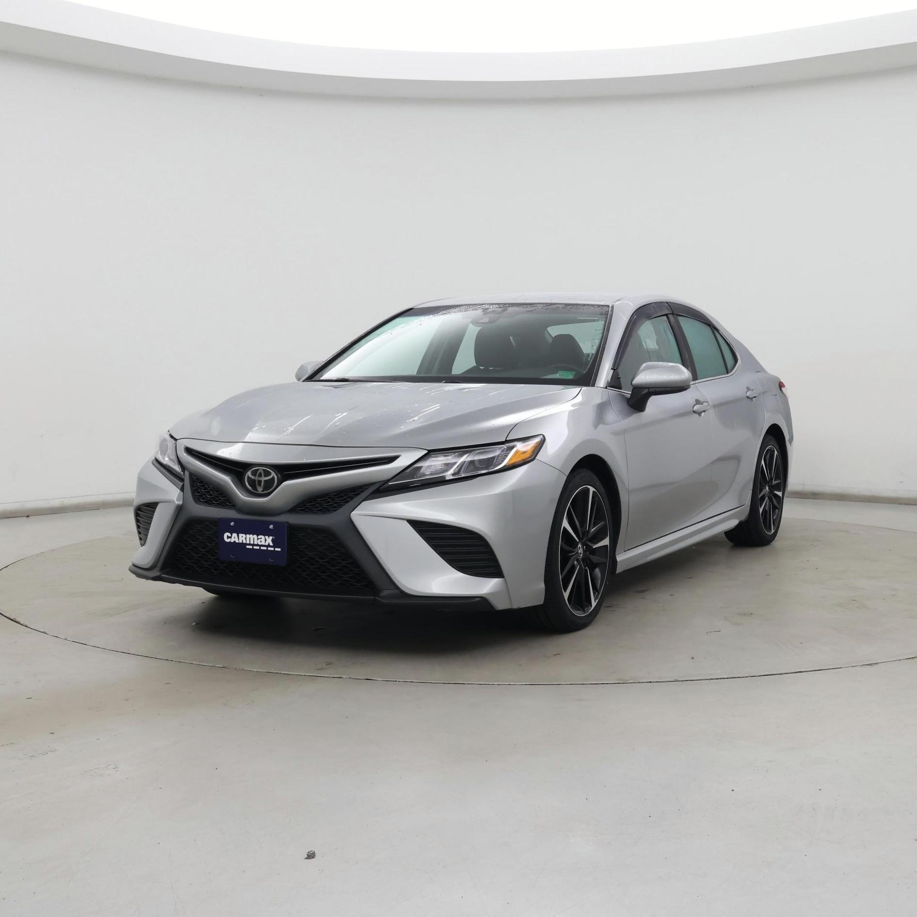 Thumbnail: 2018 Toyota Camry - 4