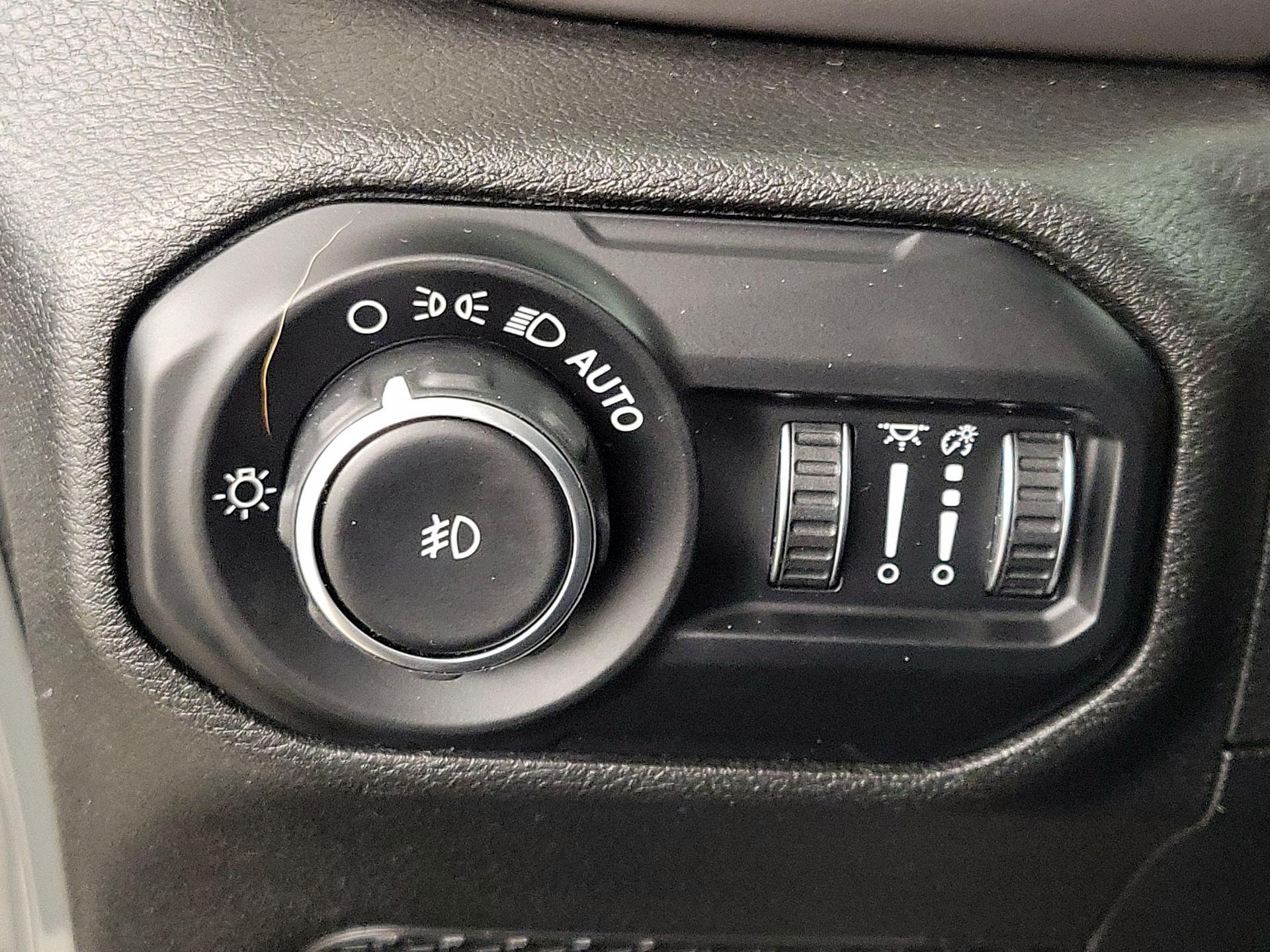 Thumbnail: 2020 Jeep Wrangler - 13