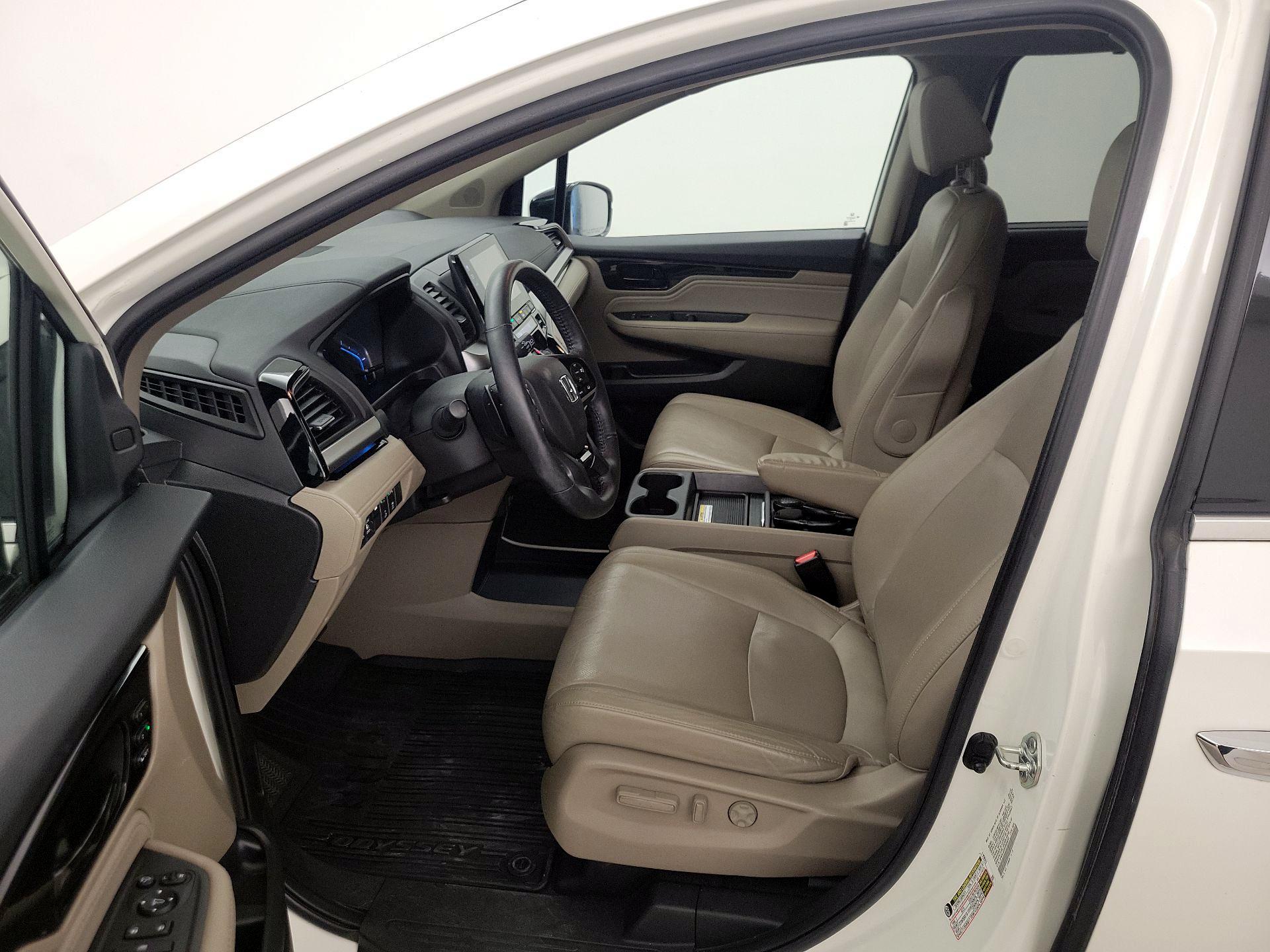 Thumbnail: 2019 Honda Odyssey - 11