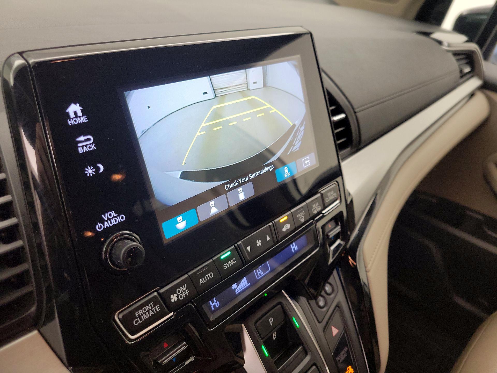 Thumbnail: 2019 Honda Odyssey - 15