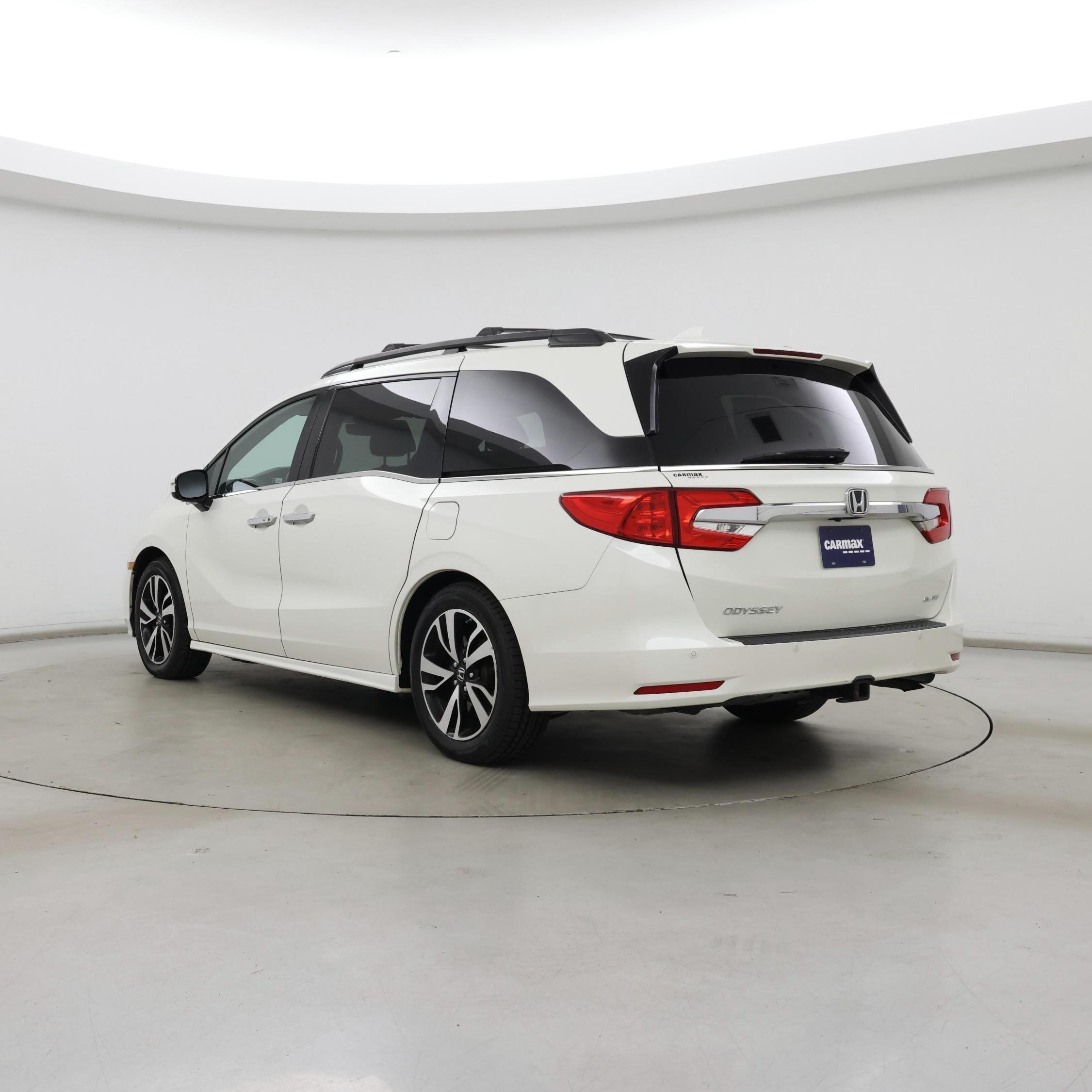 Thumbnail: 2019 Honda Odyssey - 2