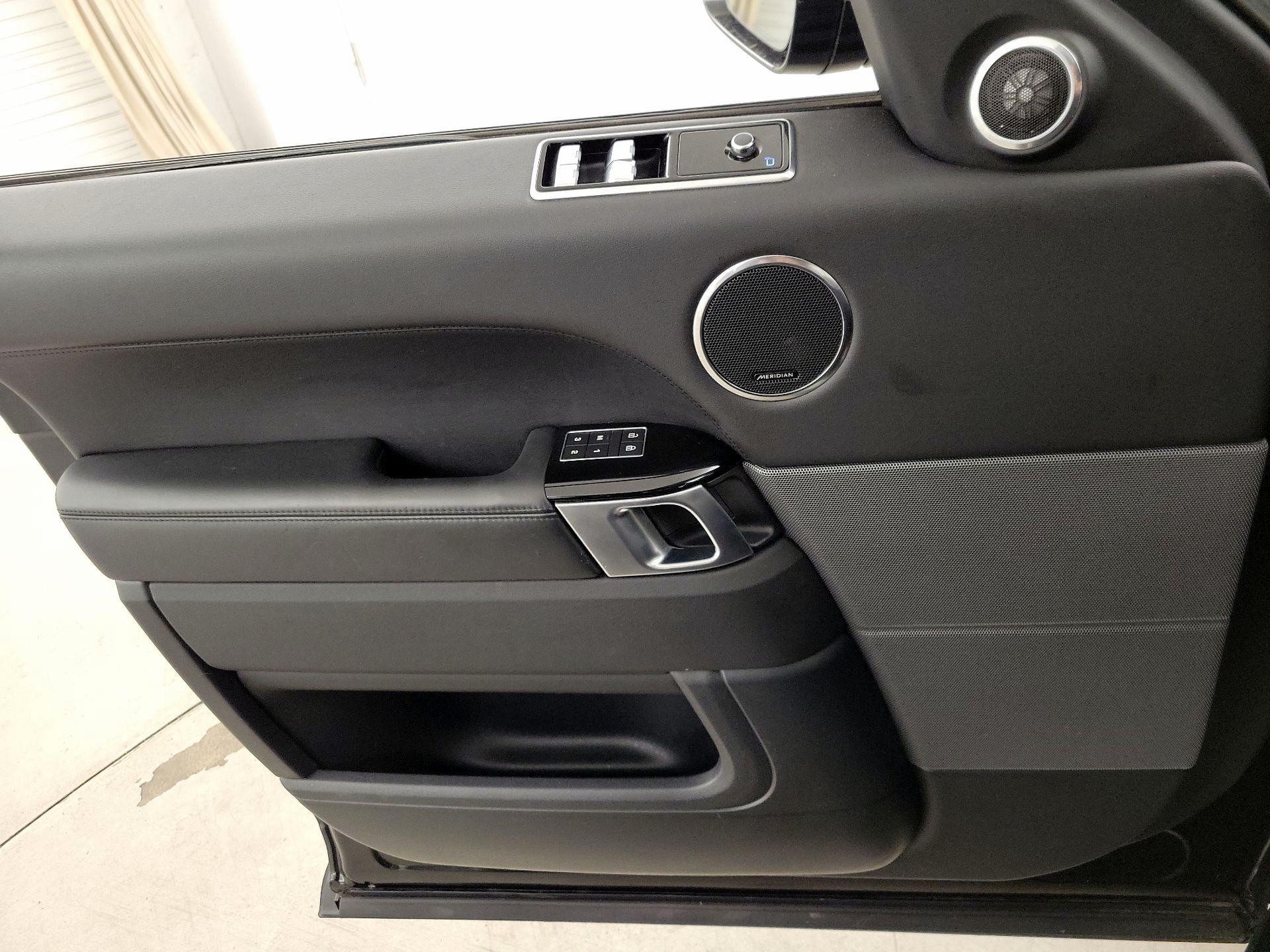 Thumbnail: 2021 Land Rover Range Rover Sport - 12