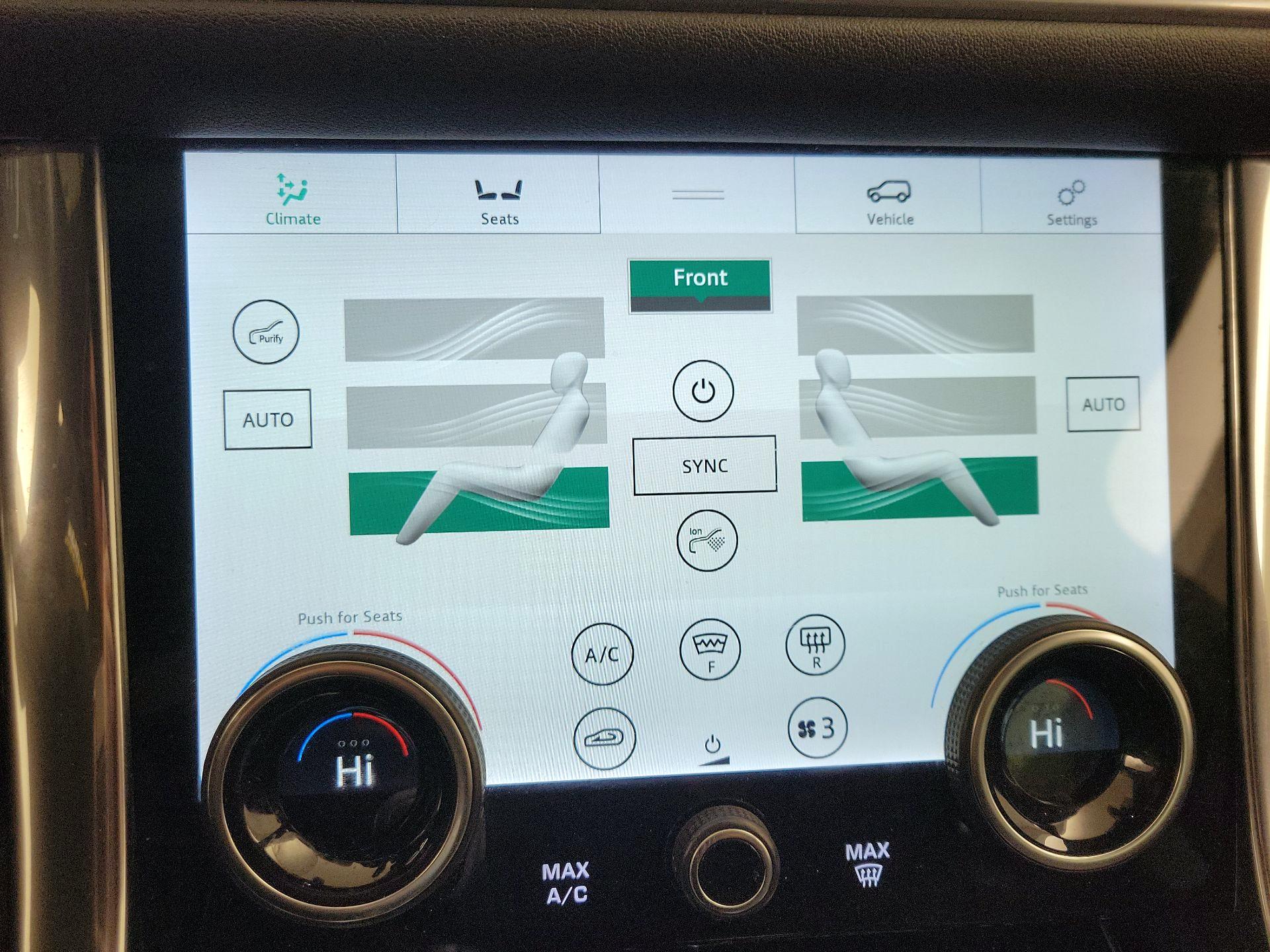Thumbnail: 2021 Land Rover Range Rover Sport - 17