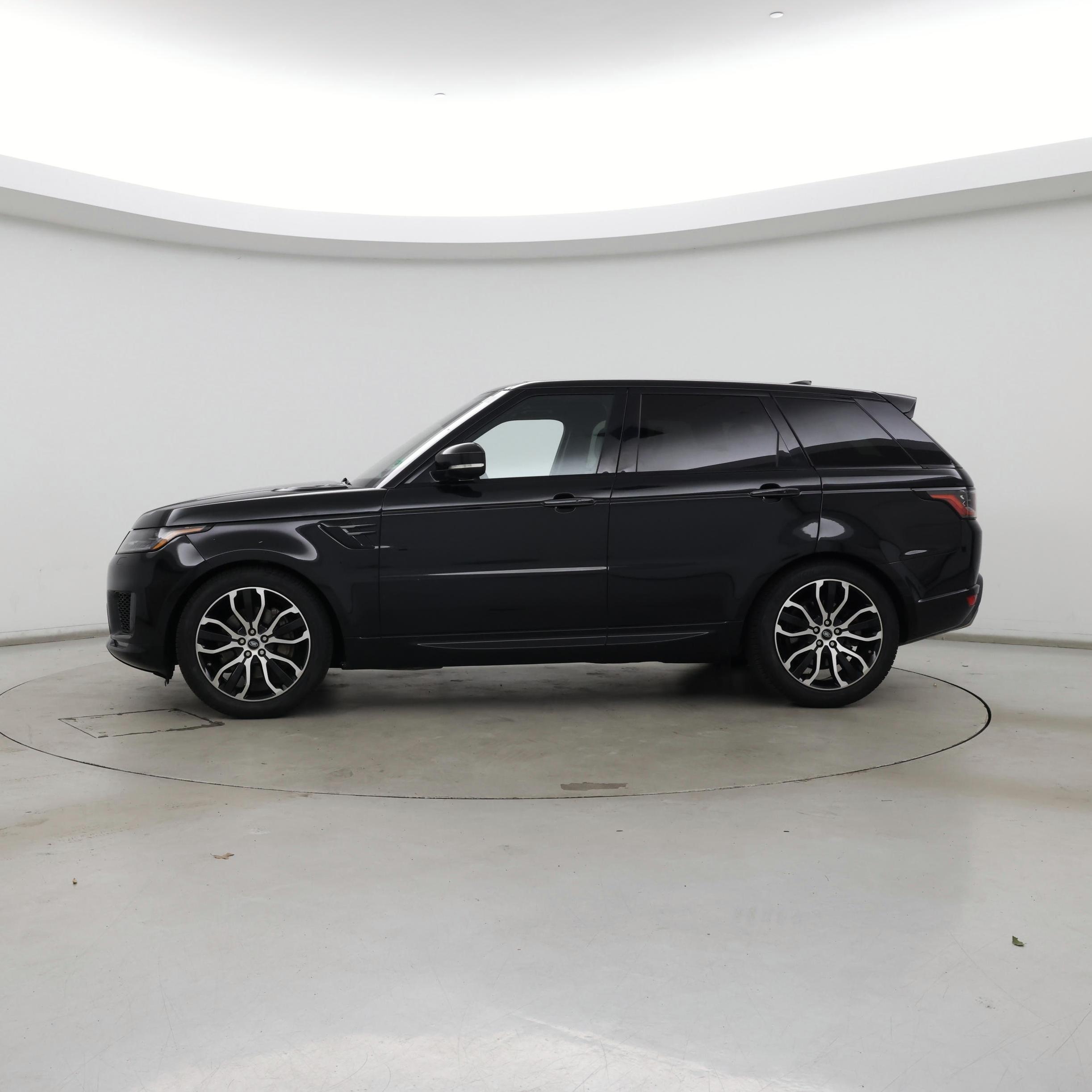 Thumbnail: 2021 Land Rover Range Rover Sport - 3