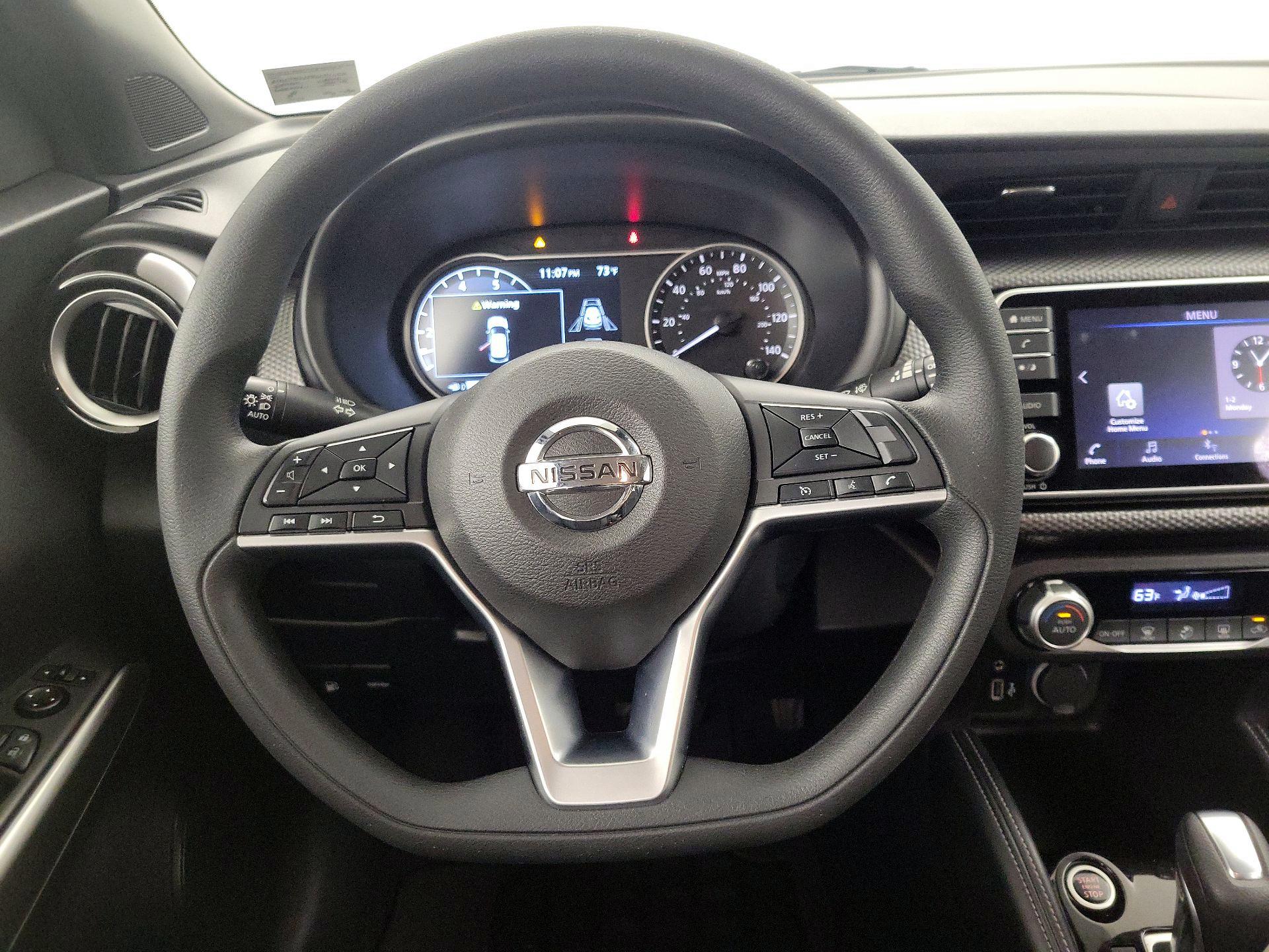 Thumbnail: 2020 Nissan Kicks - 10