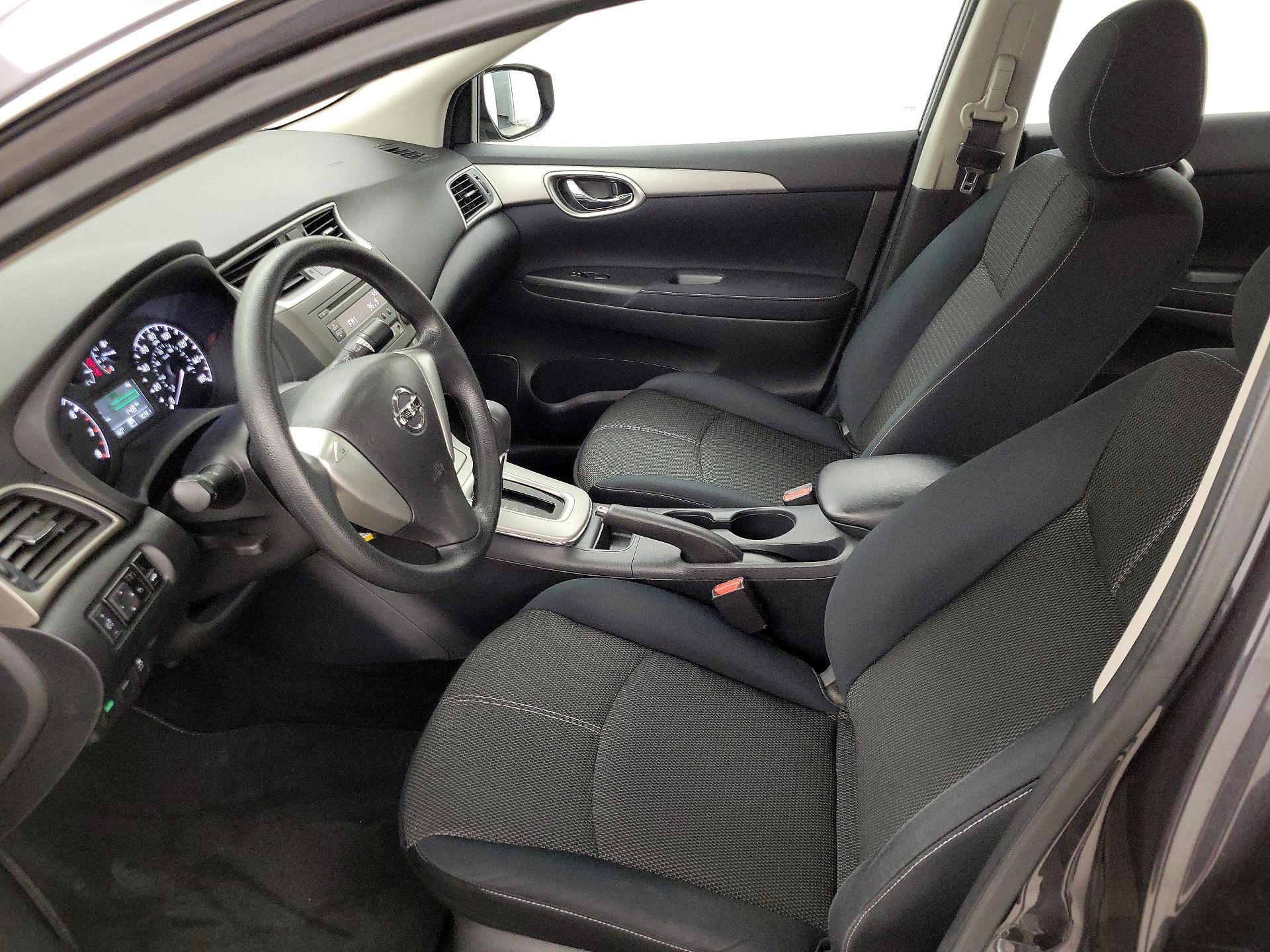 Thumbnail: 2014 Nissan Sentra - 11