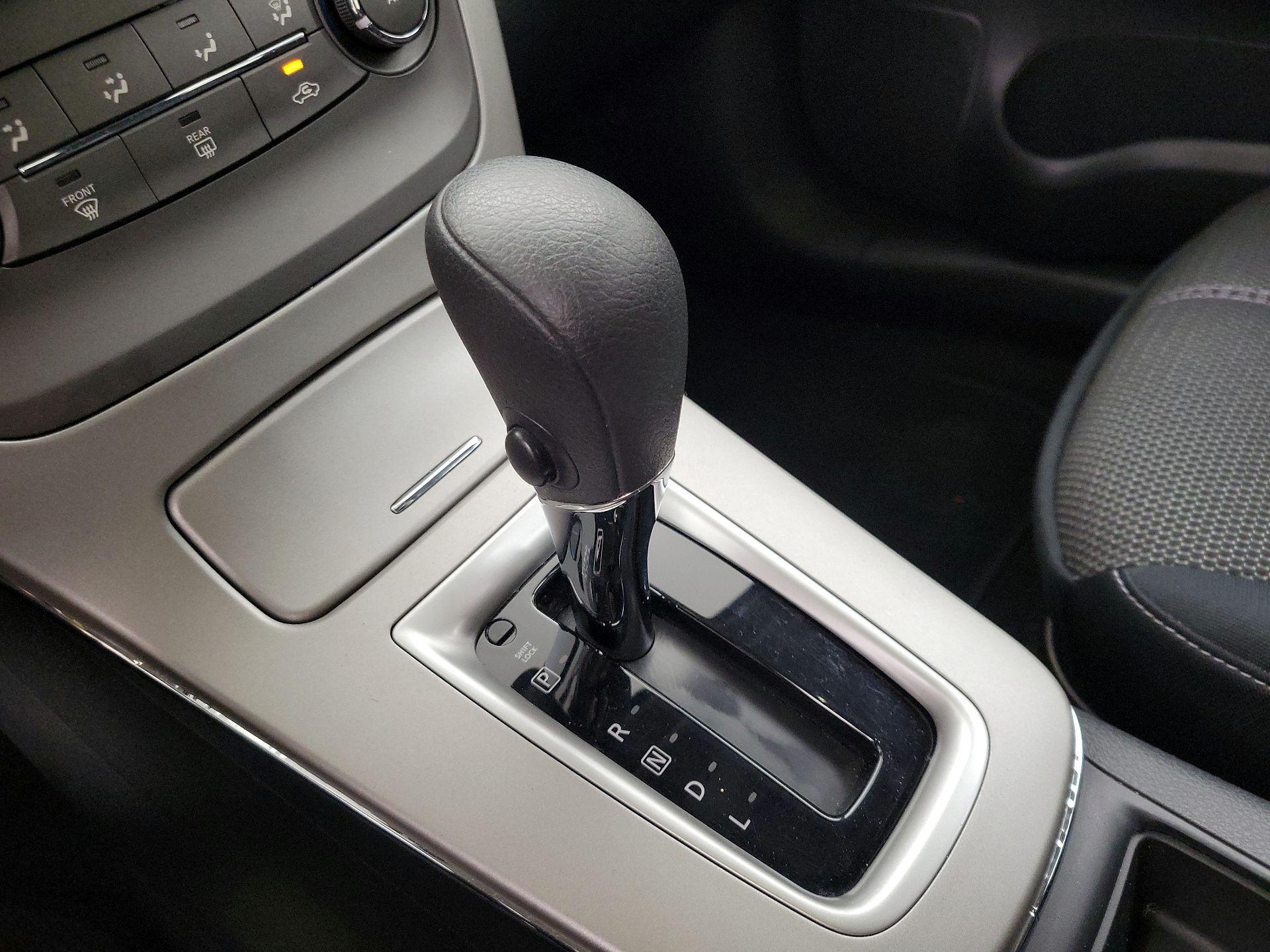Thumbnail: 2014 Nissan Sentra - 16