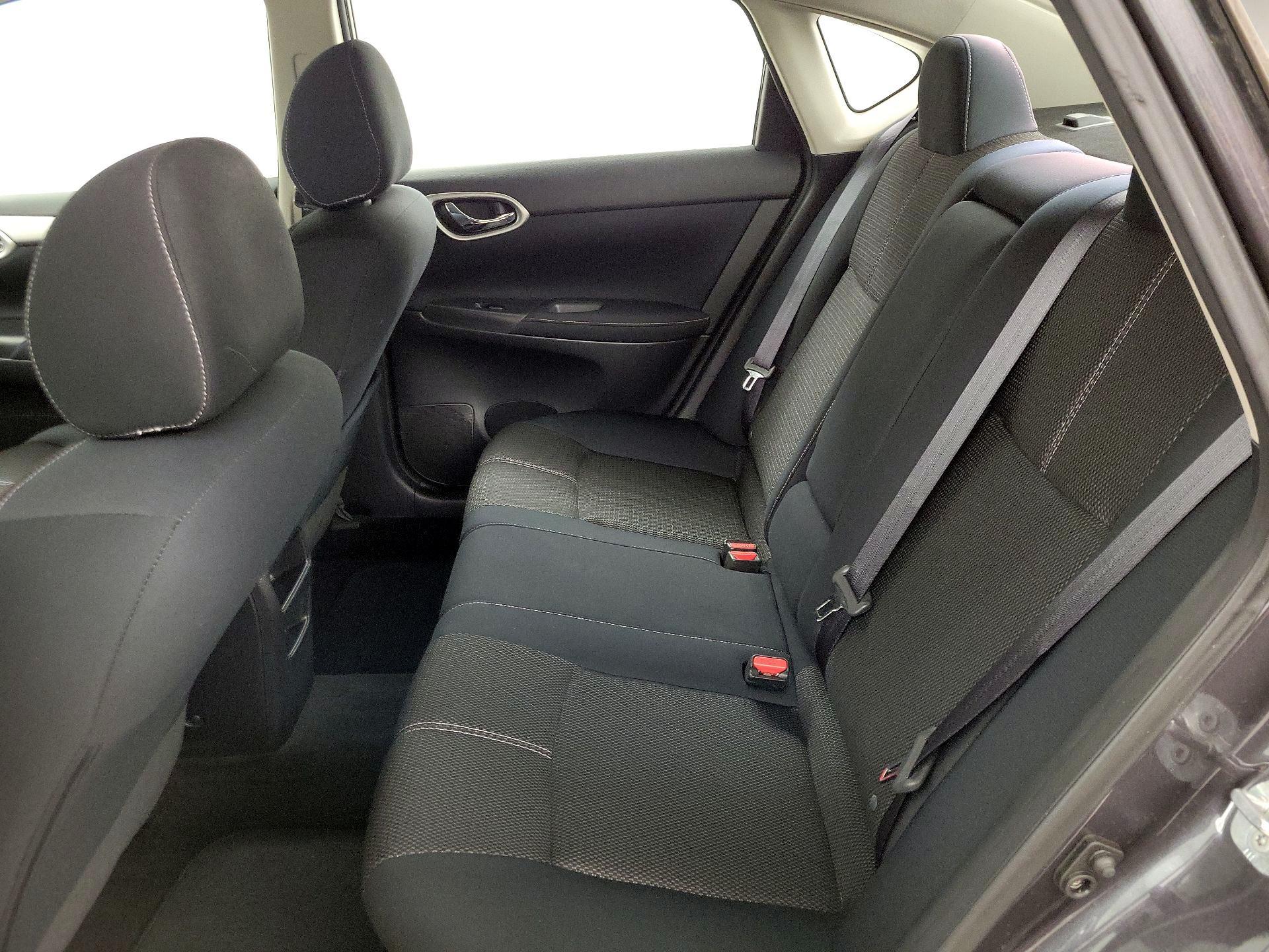 Thumbnail: 2014 Nissan Sentra - 18
